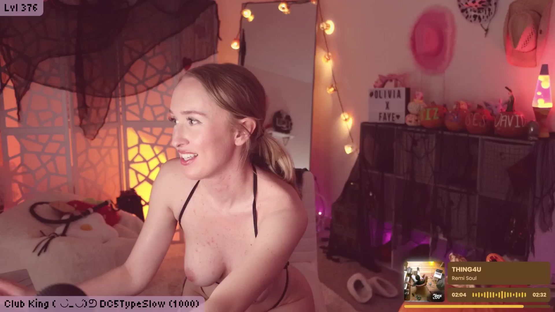 Gallery image thumbnail from OliviaxFaye's myfreecams stream on, 10/31/2024, 04:45 image 17 of 20