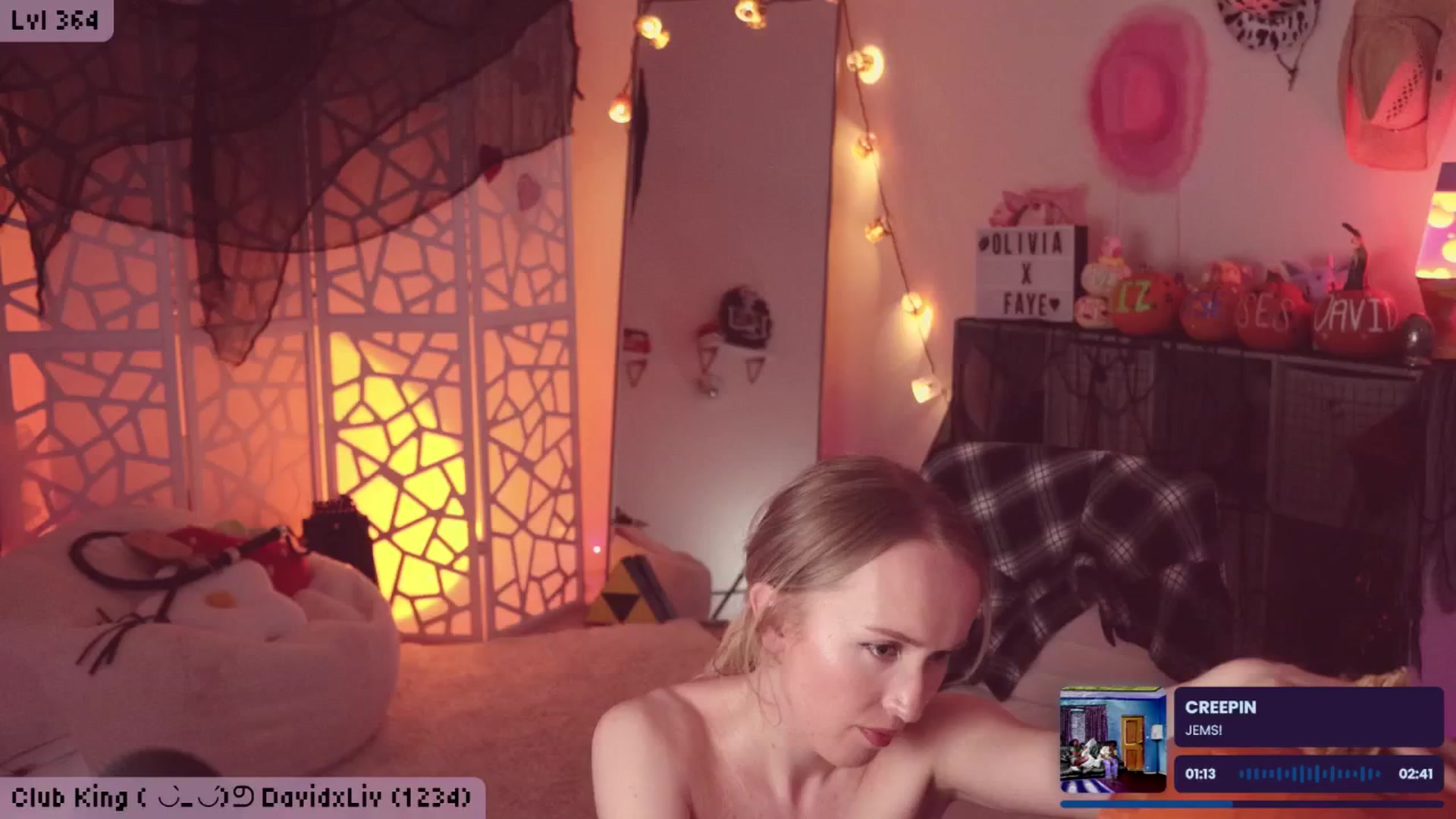 Gallery image thumbnail from OliviaxFaye's myfreecams stream on, 10/31/2024, 06:26 image 15 of 20