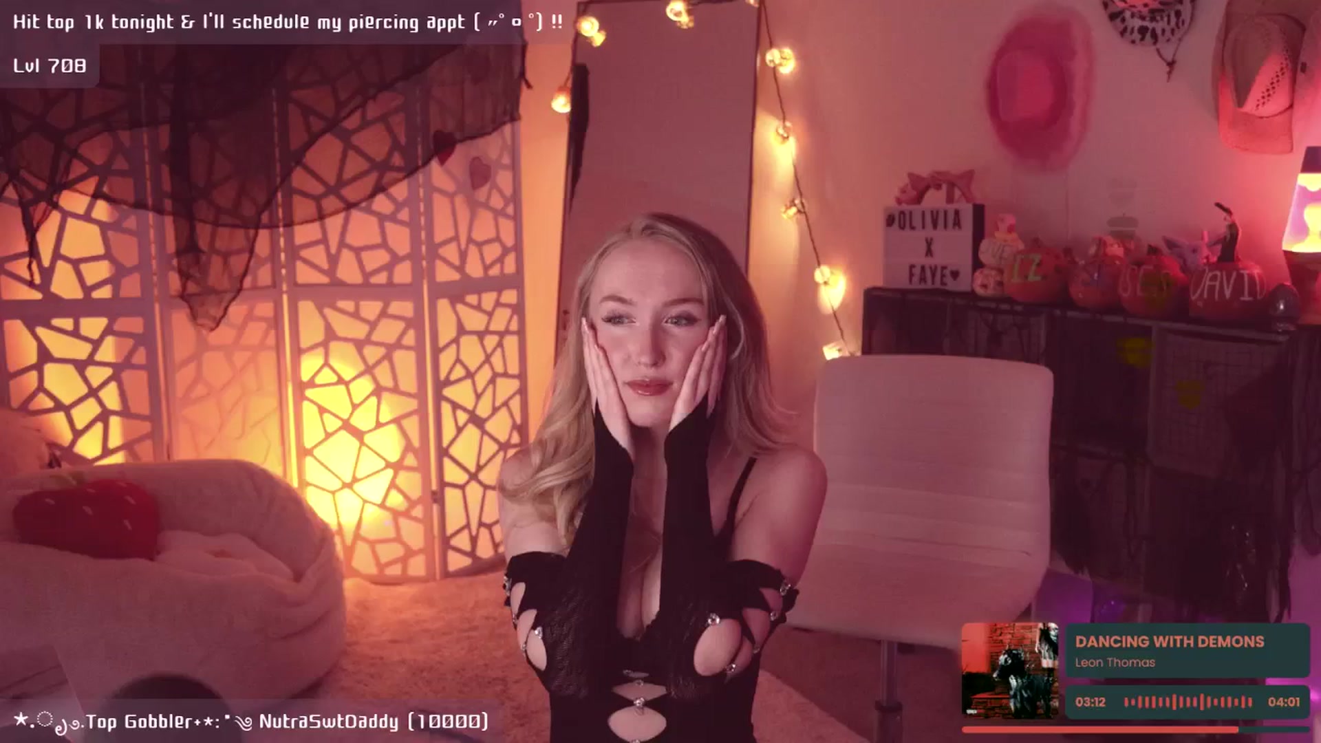 Gallery image thumbnail from OliviaxFaye's myfreecams stream on, 11/05/2024, 04:30 image 4 of 20