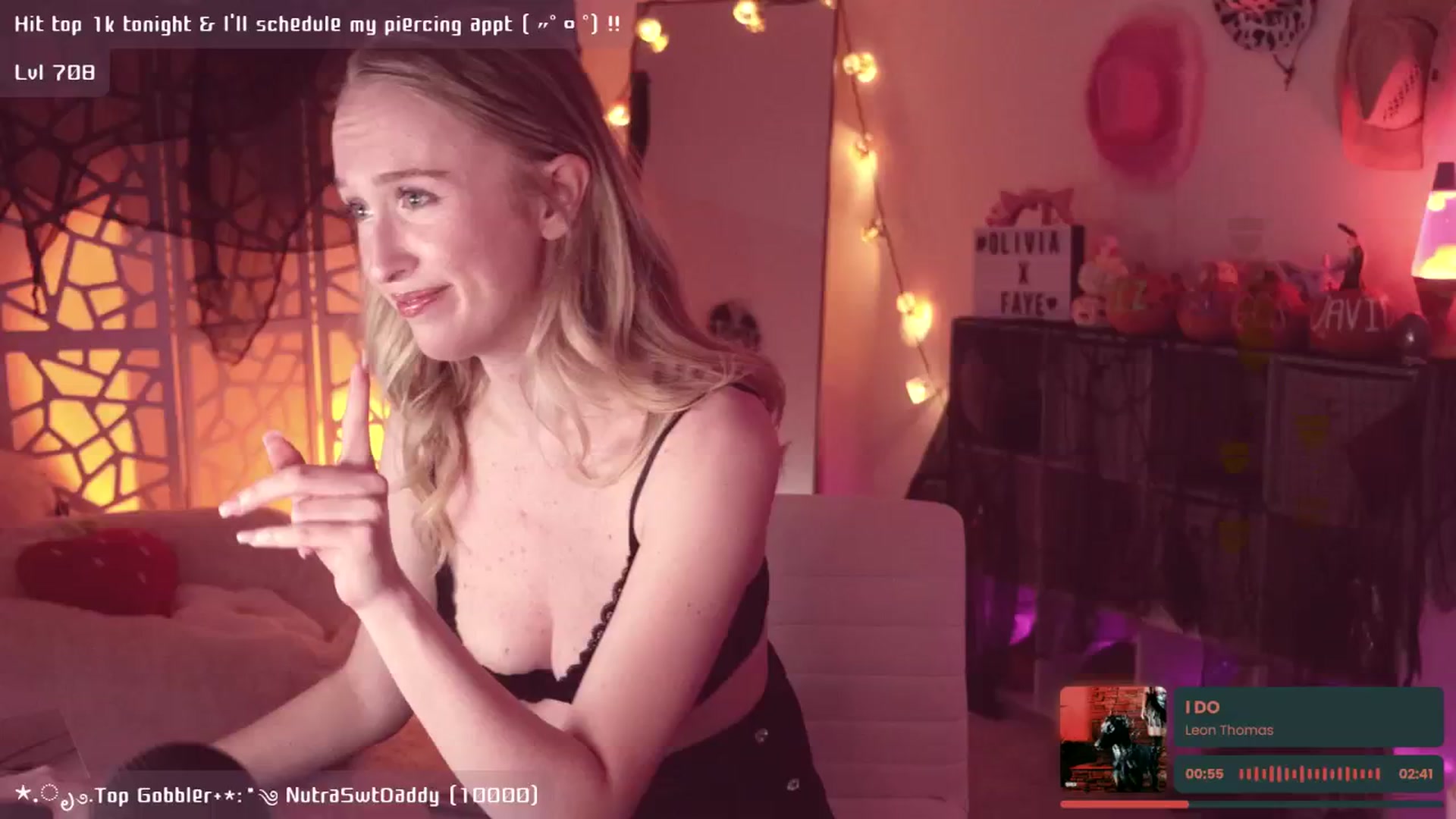 Gallery image thumbnail from OliviaxFaye's myfreecams stream on, 11/05/2024, 04:30 image 6 of 20