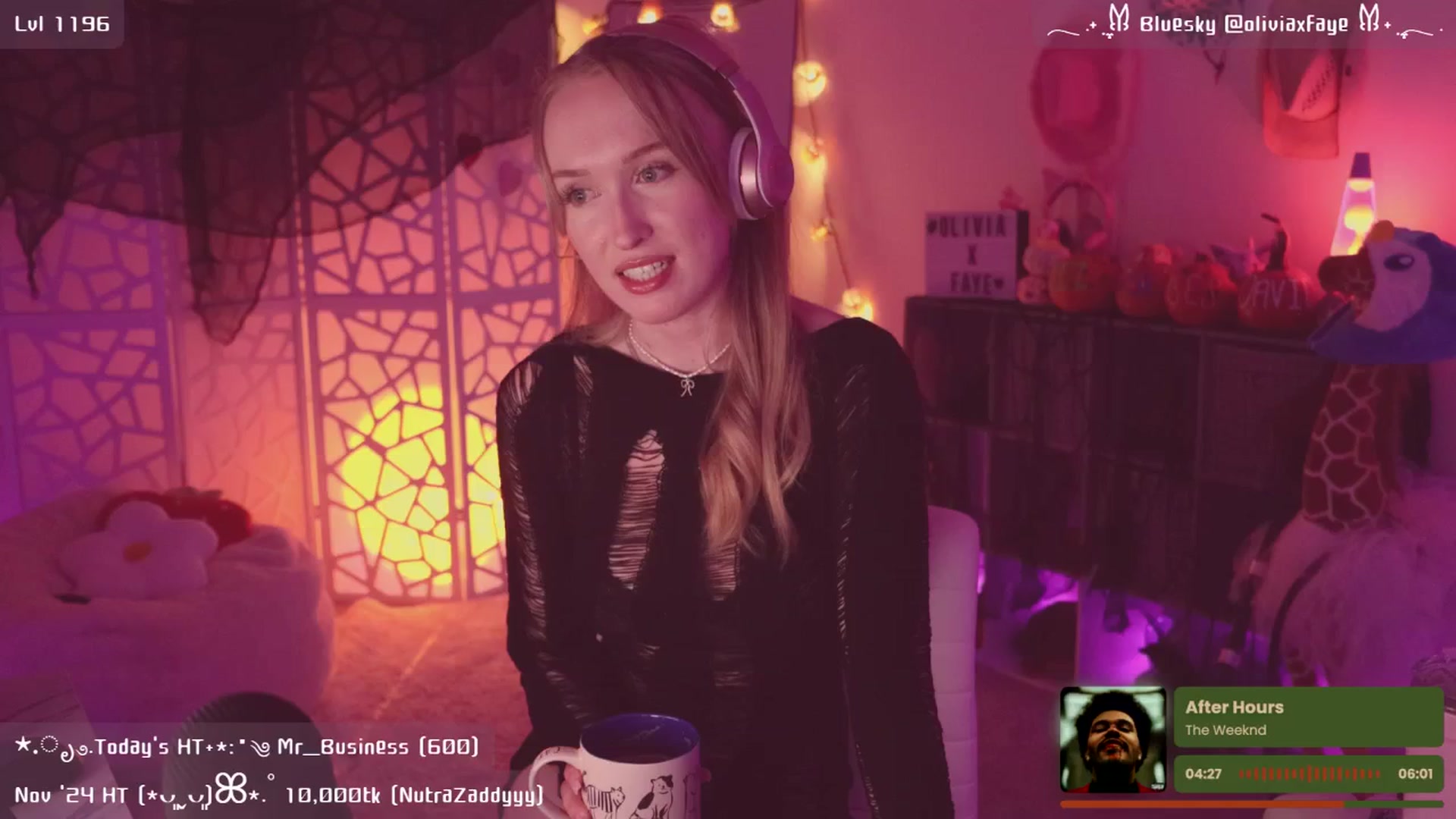 Gallery image thumbnail from OliviaxFaye's myfreecams stream on, 11/16/2024, 07:34 image 1 of 20