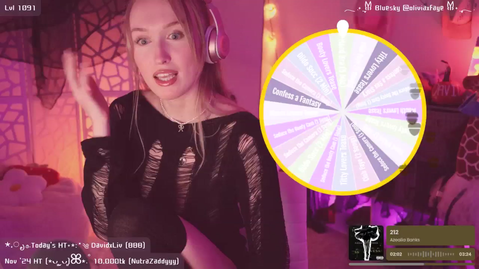 Gallery image thumbnail from OliviaxFaye's myfreecams stream on, 11/16/2024, 07:34 image 13 of 20