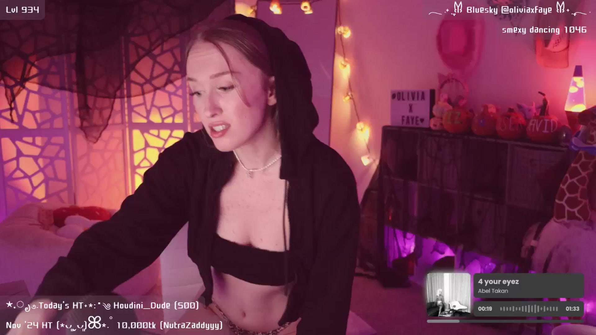 Gallery image thumbnail from OliviaxFaye's myfreecams stream on, 11/21/2024, 06:49 image 14 of 20