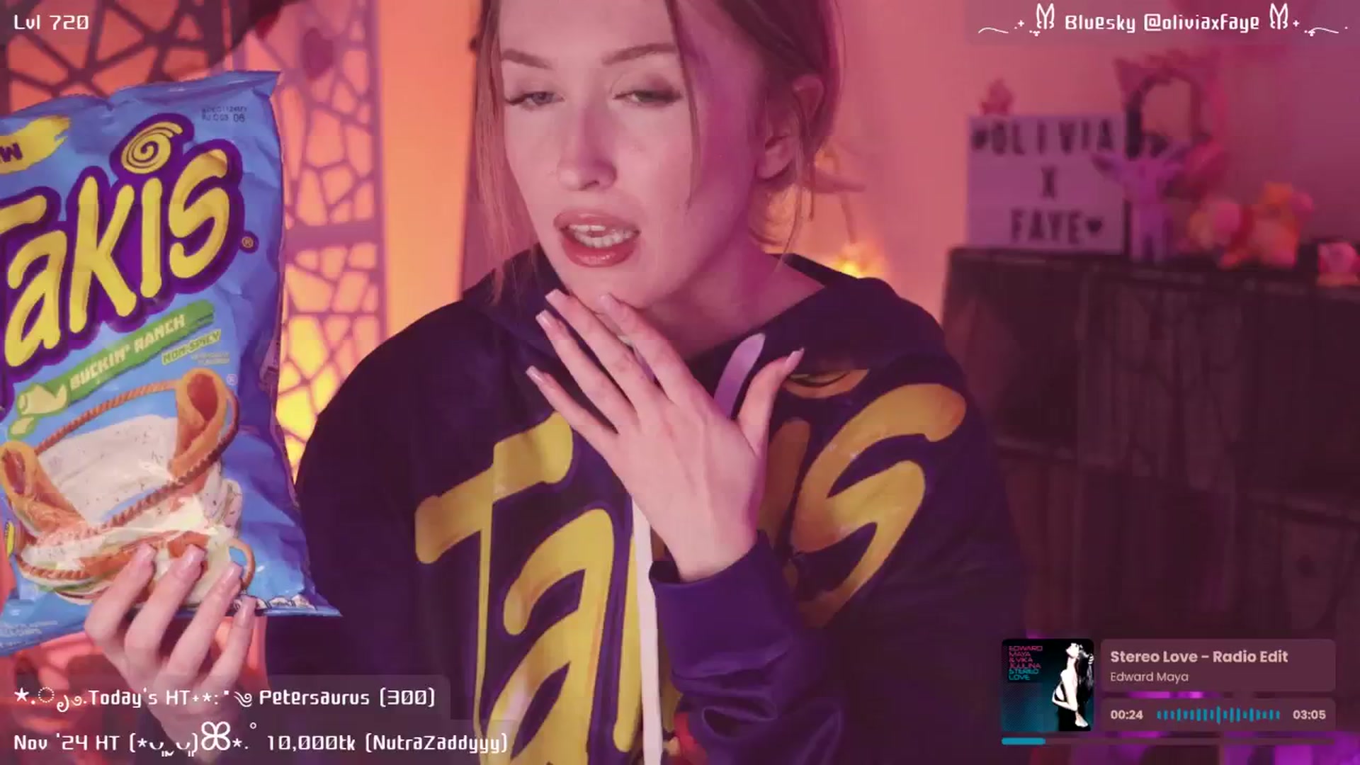 Gallery image thumbnail from OliviaxFaye's myfreecams stream on, 11/26/2024, 05:16 image 14 of 20