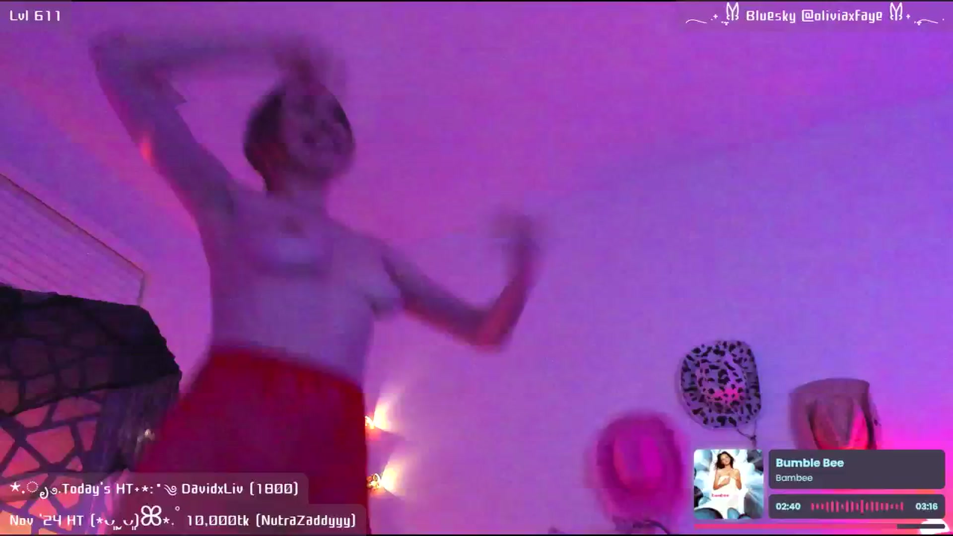 Gallery image thumbnail from OliviaxFaye's myfreecams stream on, 11/26/2024, 07:47 image 20 of 20