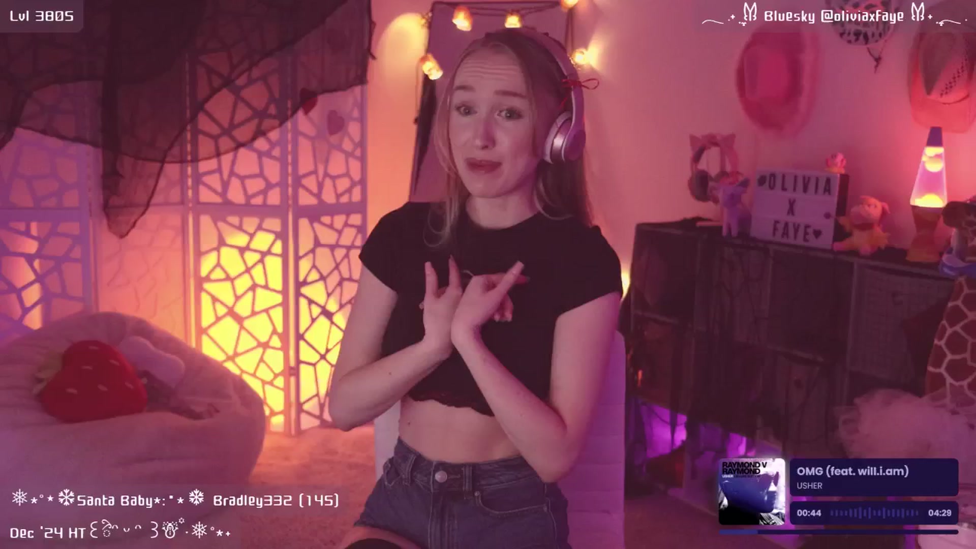 Gallery image thumbnail from OliviaxFaye's myfreecams stream on, 12/03/2024, 07:15 image 2 of 20