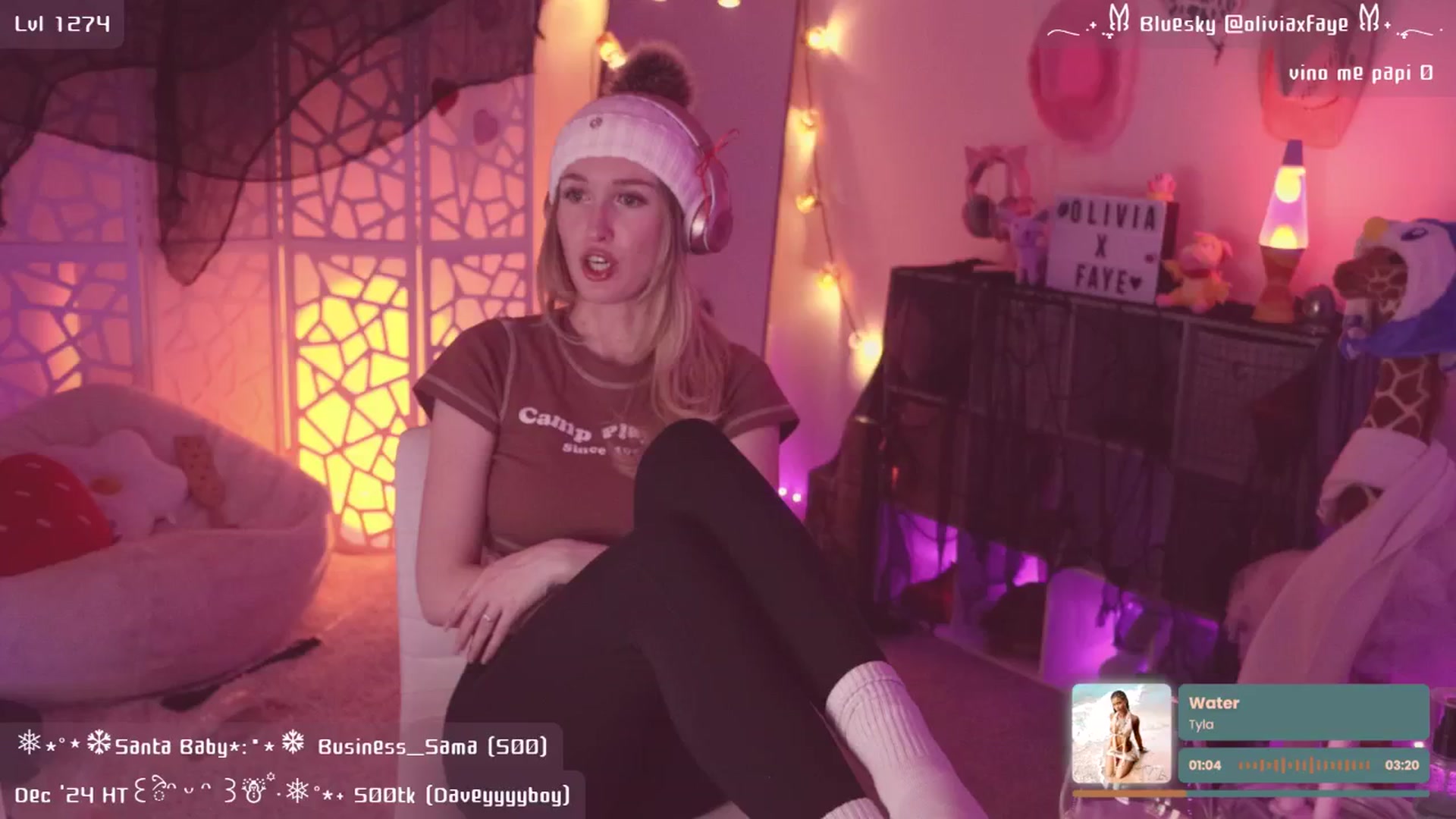 Gallery image thumbnail from OliviaxFaye's myfreecams stream on, 12/05/2024, 04:23 image 16 of 20