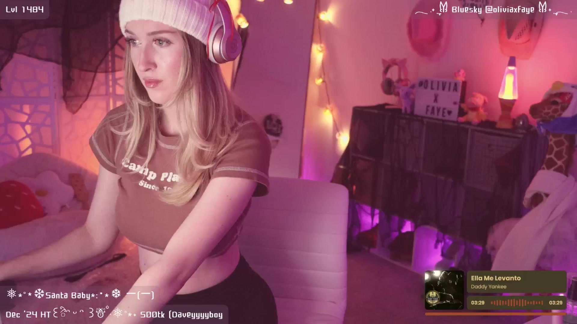 Gallery image thumbnail from OliviaxFaye's myfreecams stream on, 12/05/2024, 04:23 image 2 of 20
