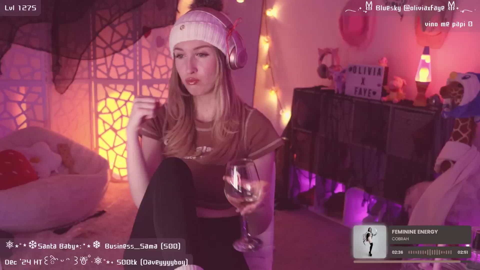 Gallery image thumbnail from OliviaxFaye's myfreecams stream on, 12/05/2024, 04:23 image 19 of 20