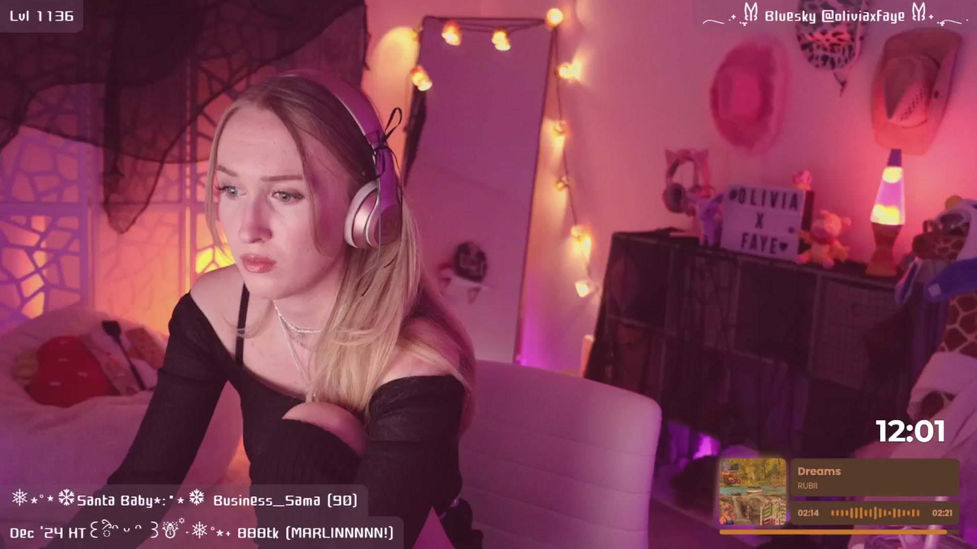 Gallery image thumbnail from OliviaxFaye's myfreecams stream on, 12/07/2024, 06:00 image 15 of 20