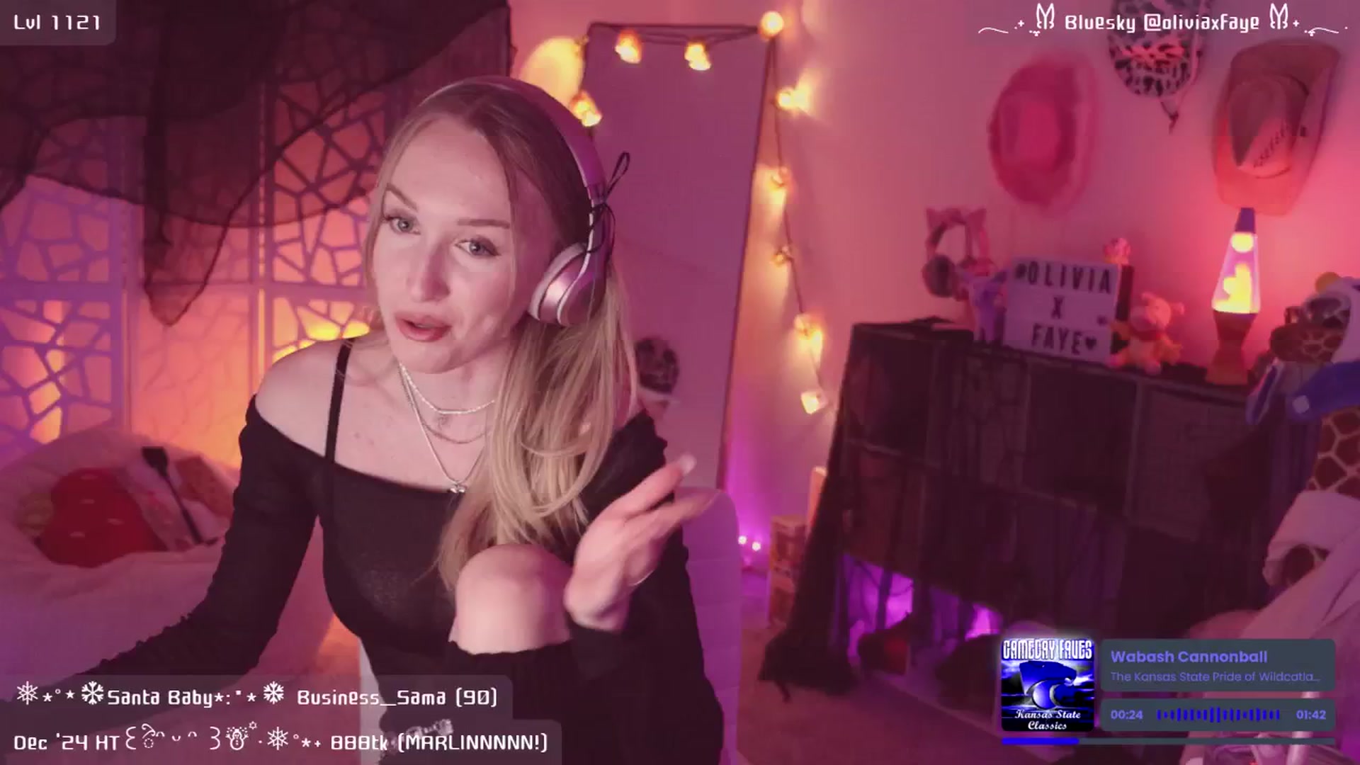 Gallery image thumbnail from OliviaxFaye's myfreecams stream on, 12/07/2024, 06:00 image 18 of 20