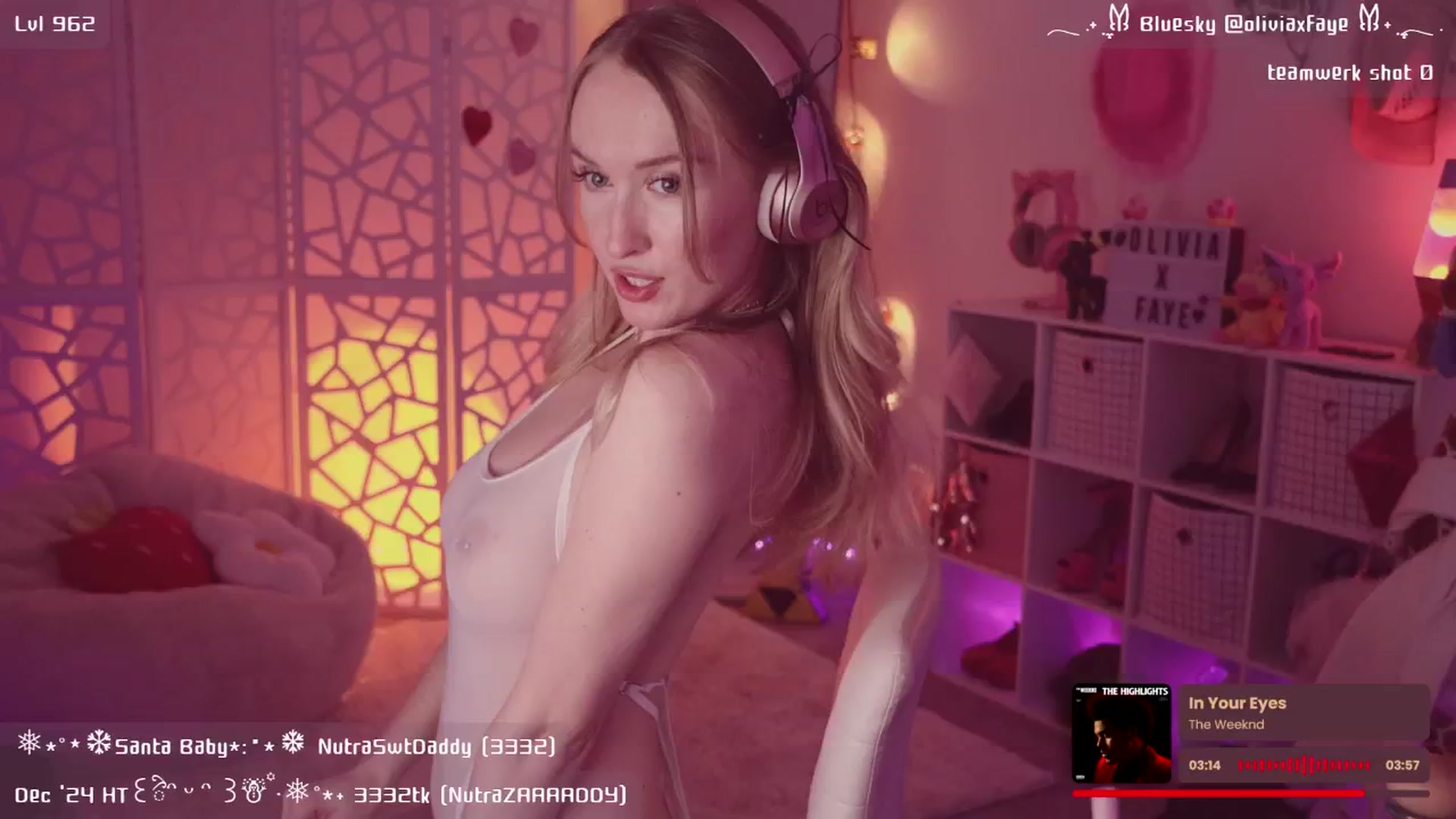 Gallery image thumbnail from OliviaxFaye's myfreecams stream on, 12/12/2024, 07:10 image 5 of 20