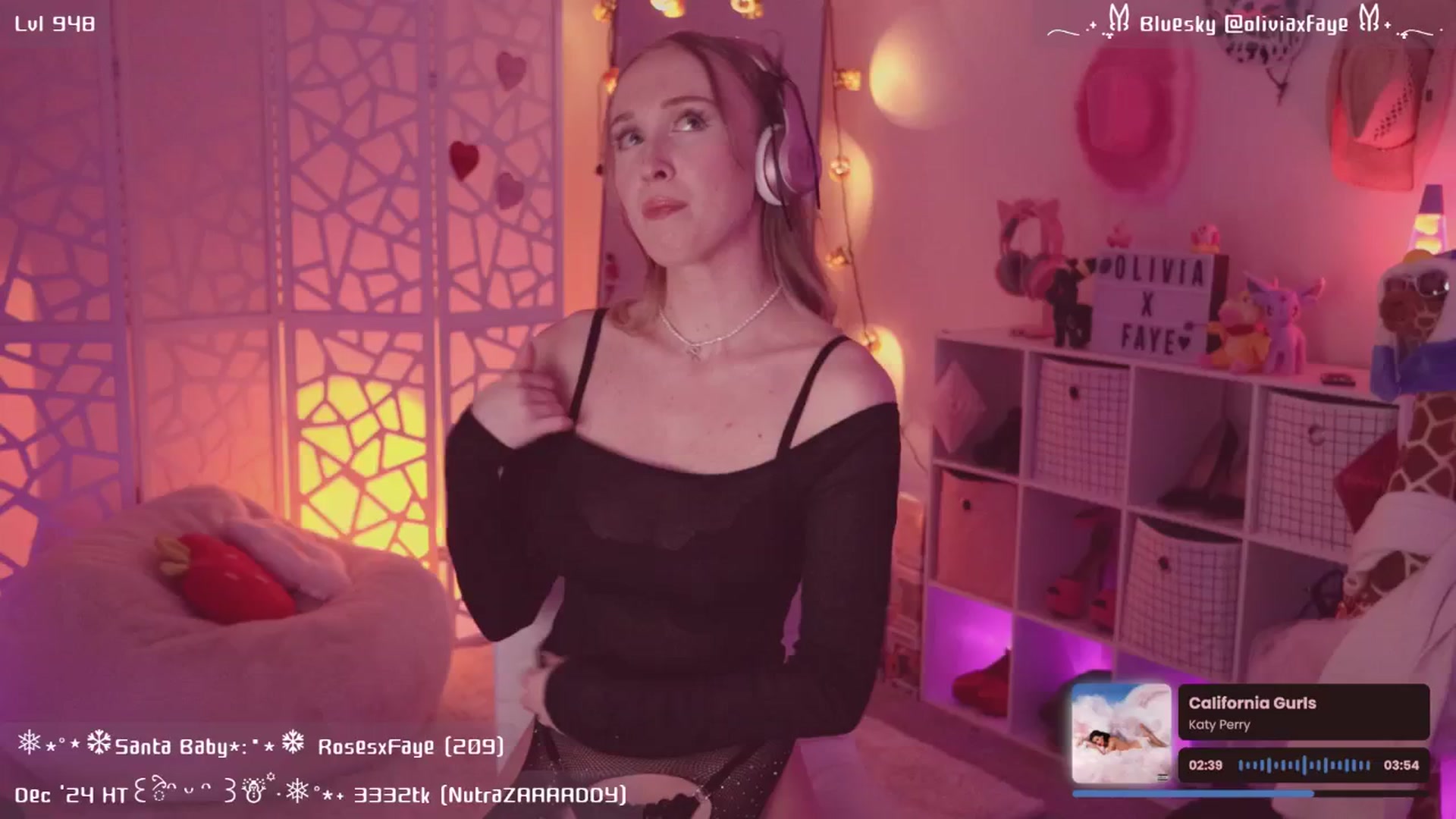 Gallery image thumbnail from OliviaxFaye's myfreecams stream on, 12/14/2024, 07:49 image 4 of 20