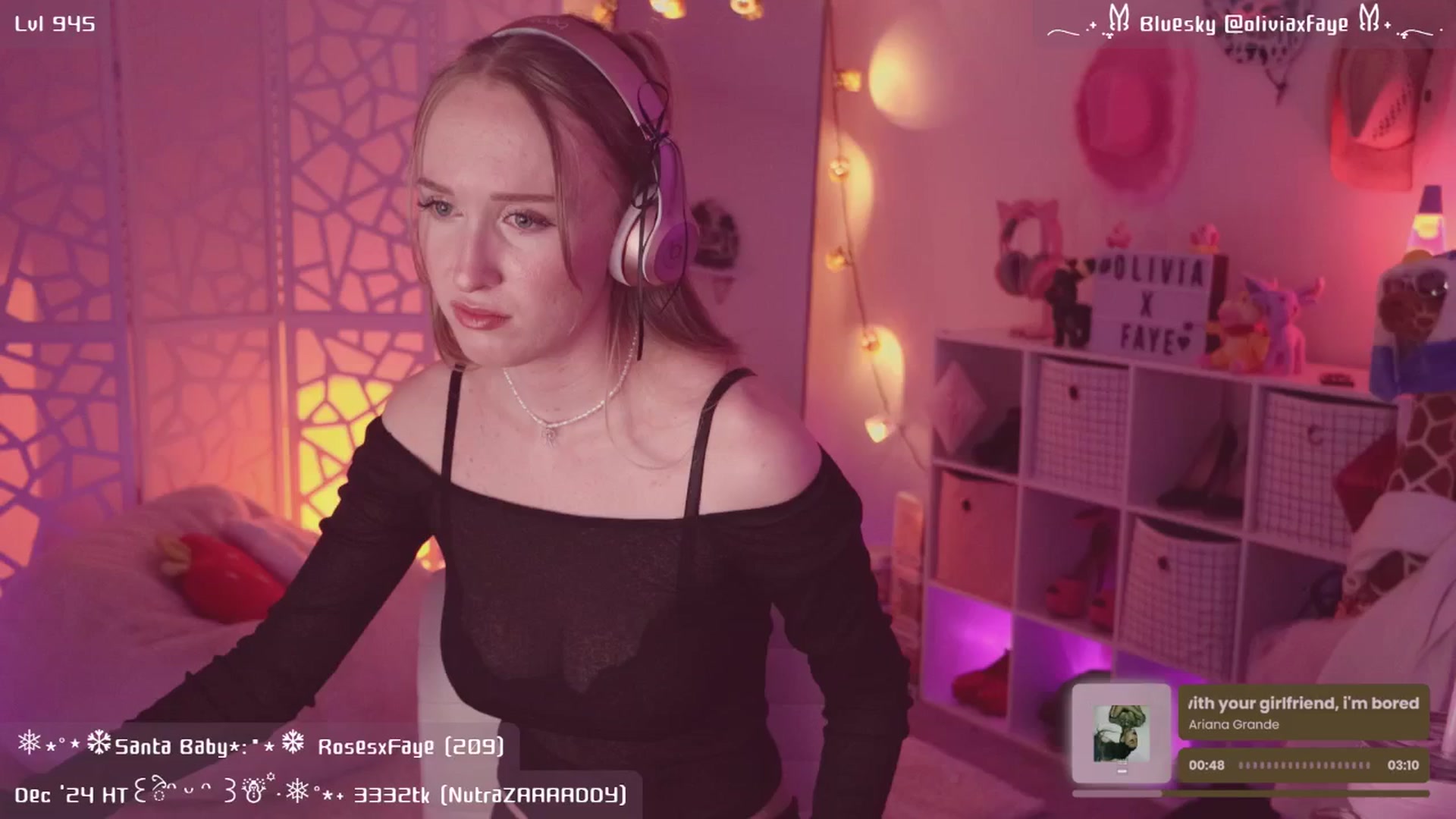 Gallery image thumbnail from OliviaxFaye's myfreecams stream on, 12/14/2024, 07:49 image 8 of 20