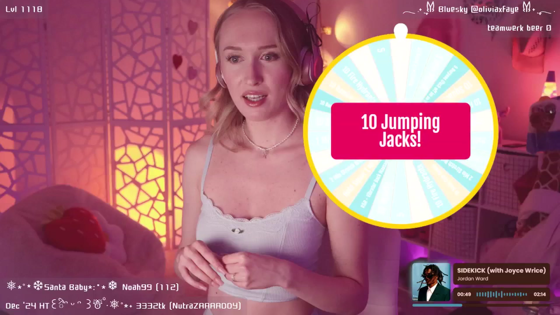 Gallery image thumbnail from OliviaxFaye's myfreecams stream on, 12/17/2024, 06:22 image 9 of 20