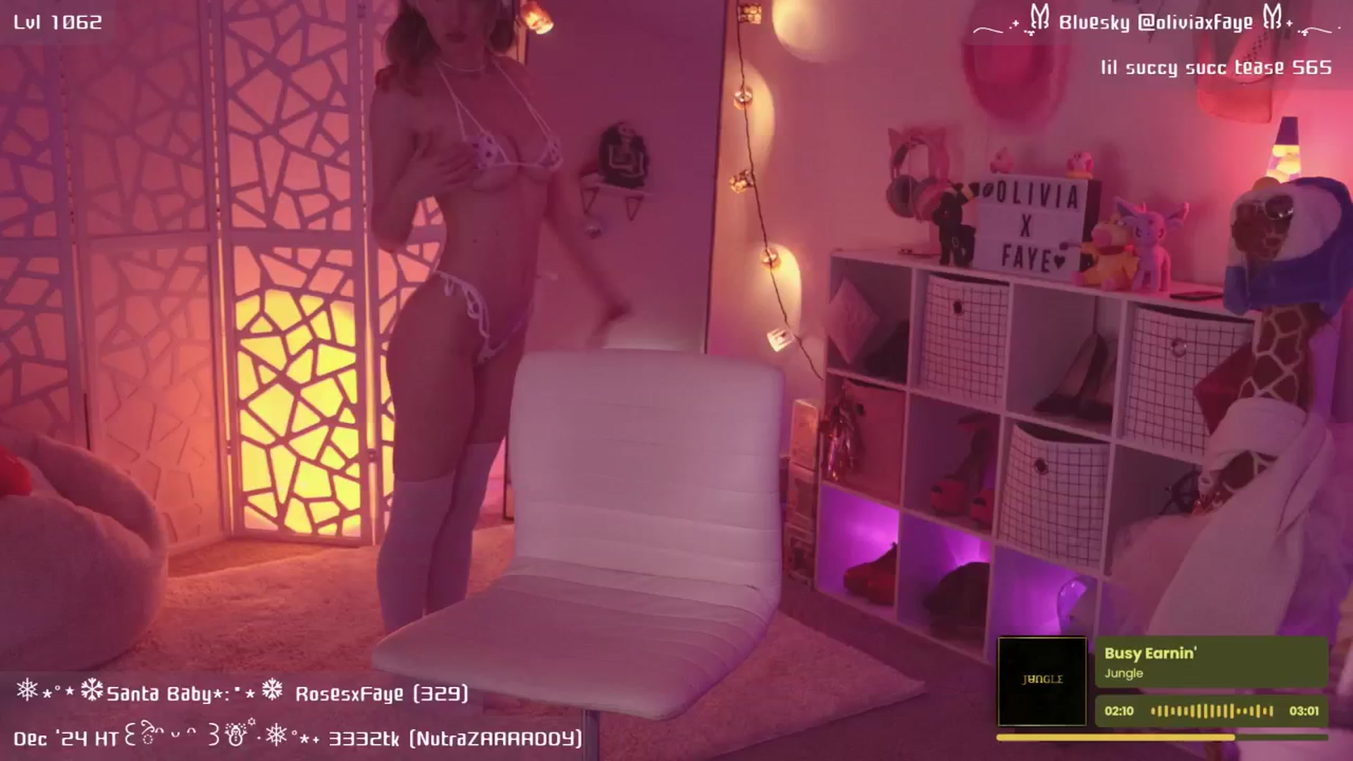 Gallery image thumbnail from OliviaxFaye's myfreecams stream on, 12/17/2024, 06:22 image 20 of 20