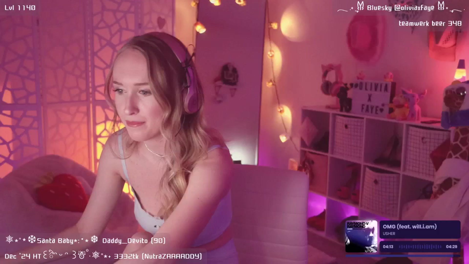 Gallery image thumbnail from OliviaxFaye's myfreecams stream on, 12/17/2024, 06:22 image 3 of 20