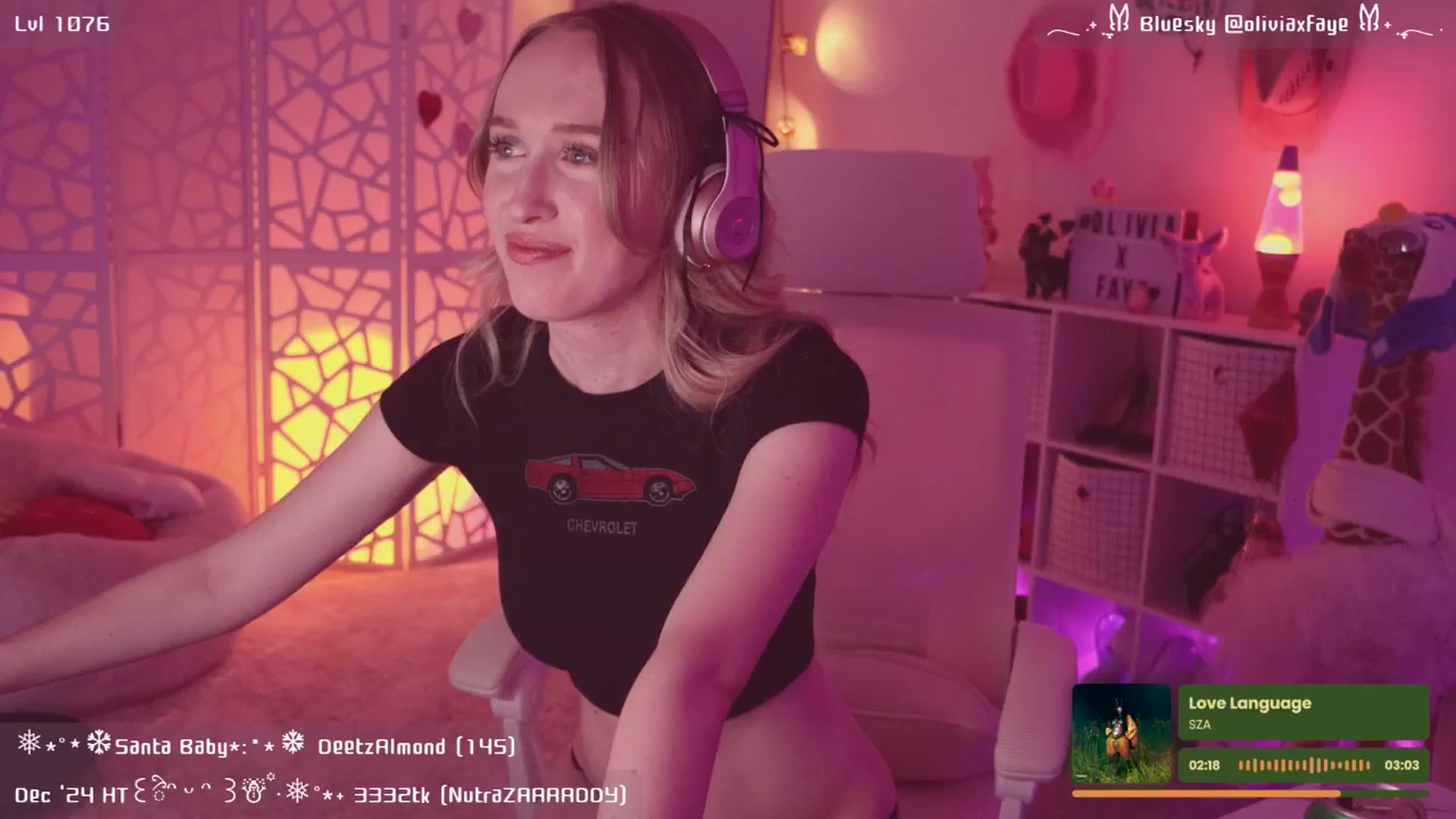 Gallery image thumbnail from OliviaxFaye's myfreecams stream on, 12/21/2024, 06:41 image 15 of 20