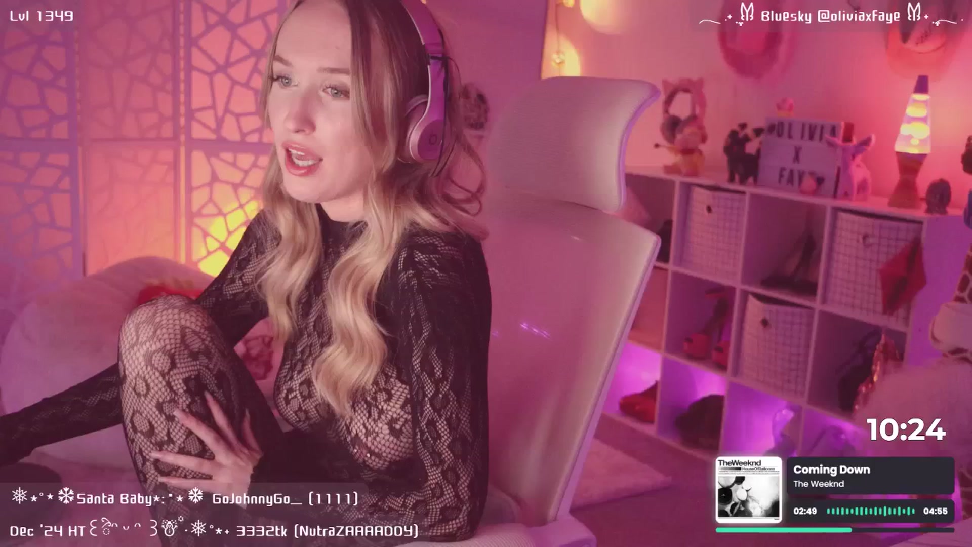 Gallery image thumbnail from OliviaxFaye's myfreecams stream on, 12/28/2024, 07:35 image 15 of 20