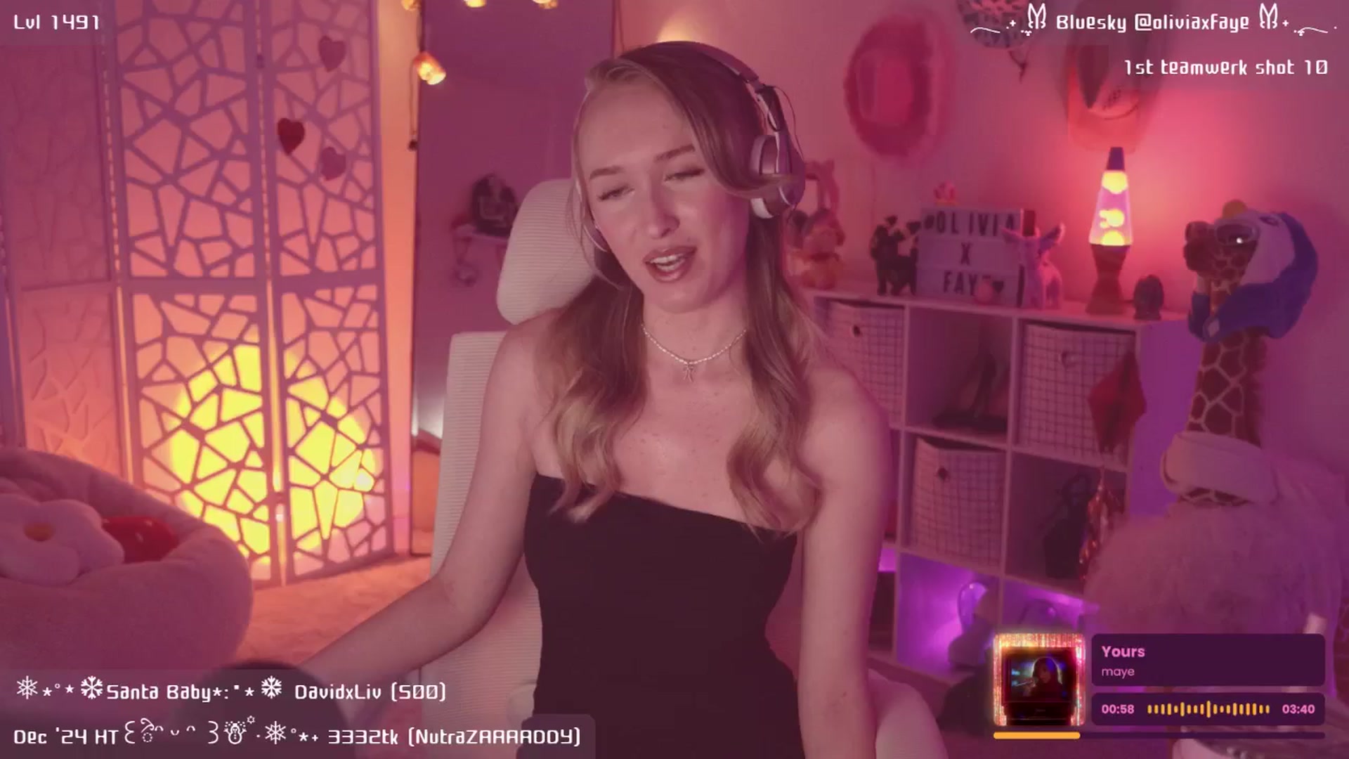 Gallery image thumbnail from OliviaxFaye's myfreecams stream on, 12/31/2024, 05:29 image 13 of 20