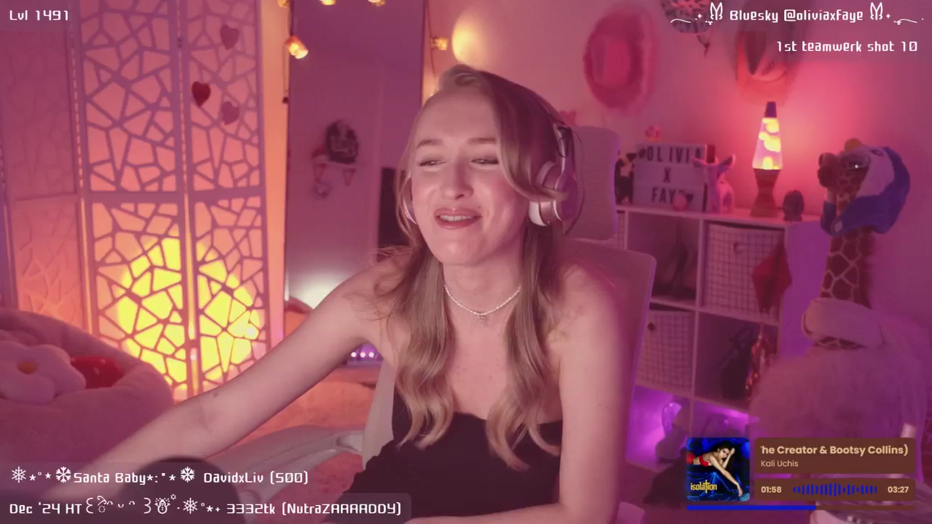 Gallery image thumbnail from OliviaxFaye's myfreecams stream on, 12/31/2024, 05:29 image 14 of 20