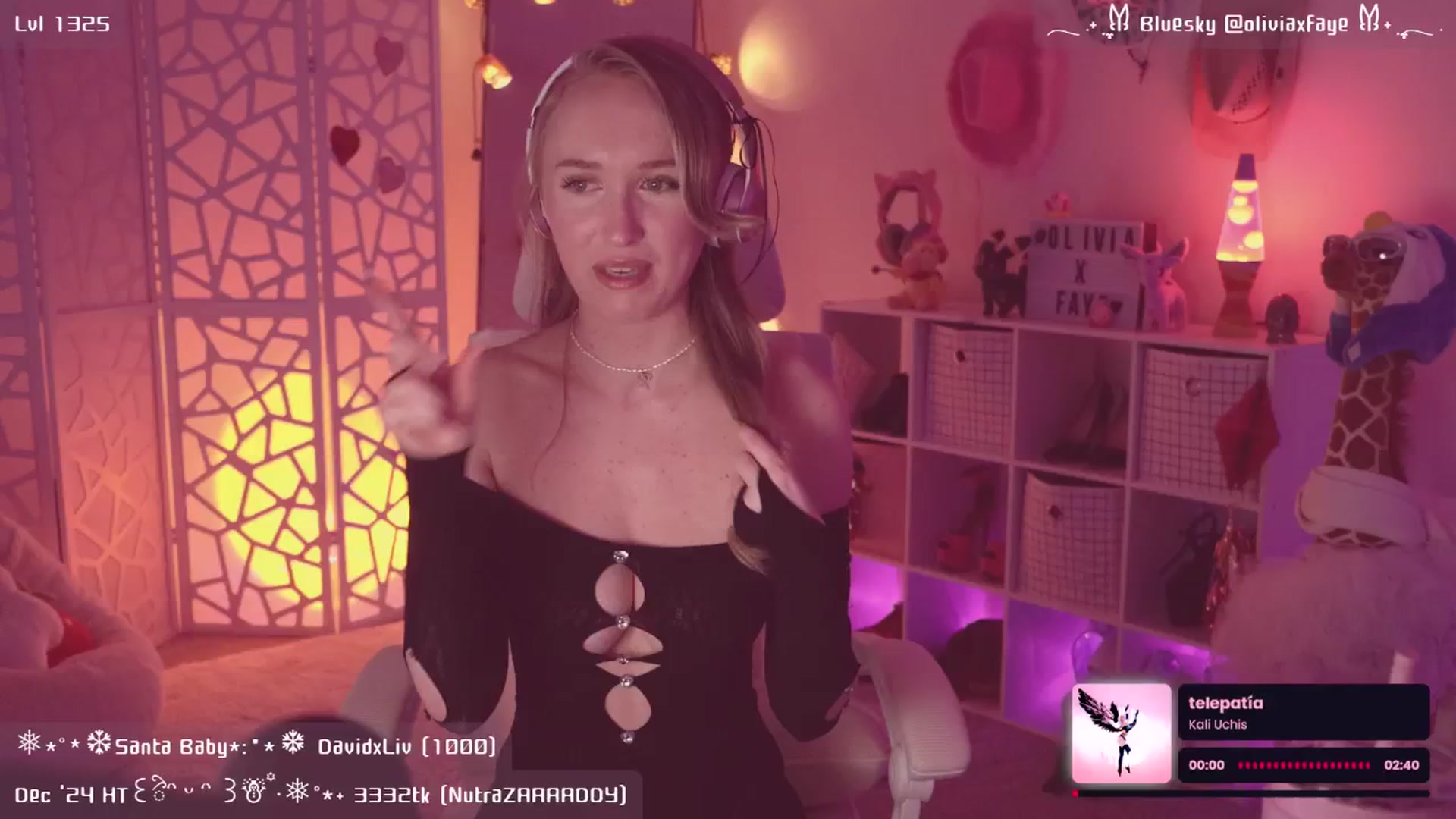 Gallery image thumbnail from OliviaxFaye's myfreecams stream on, 12/31/2024, 08:12 image 3 of 20