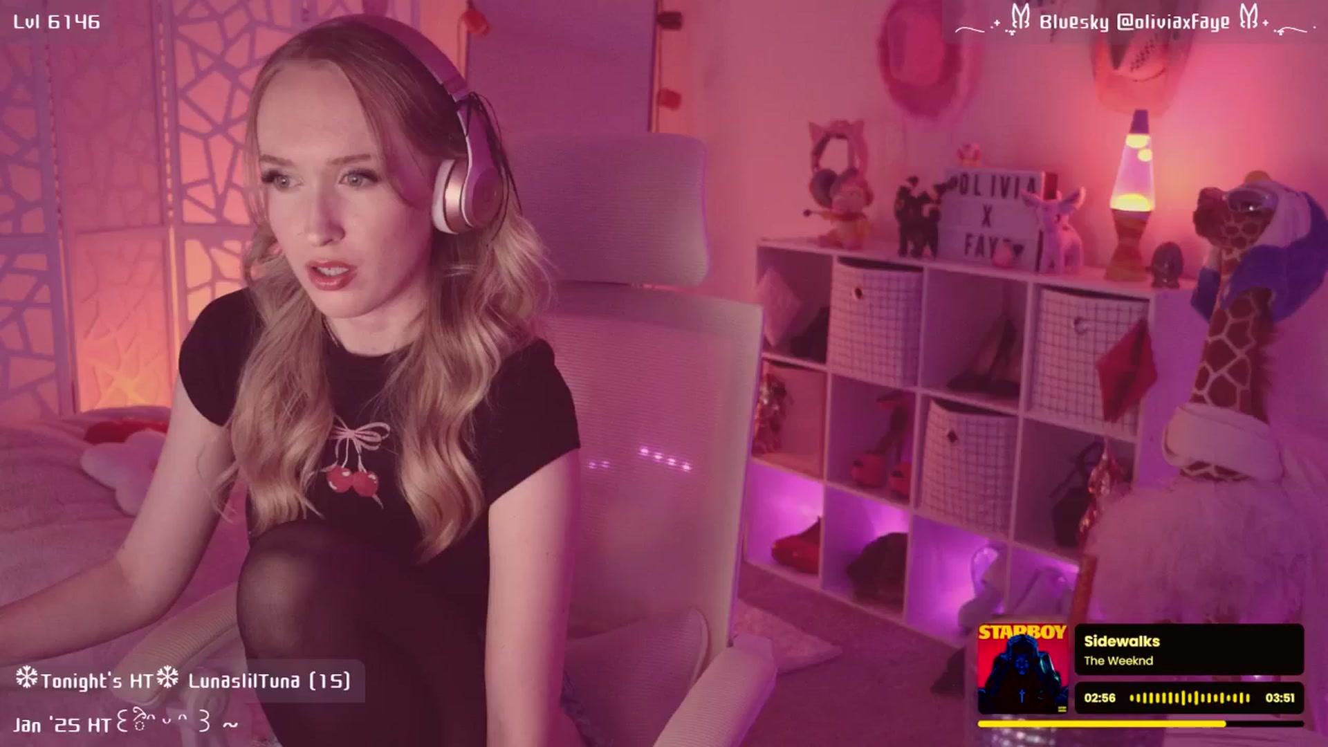 Gallery image thumbnail from OliviaxFaye's myfreecams stream on, 01/05/2025, 06:06 image 1 of 20