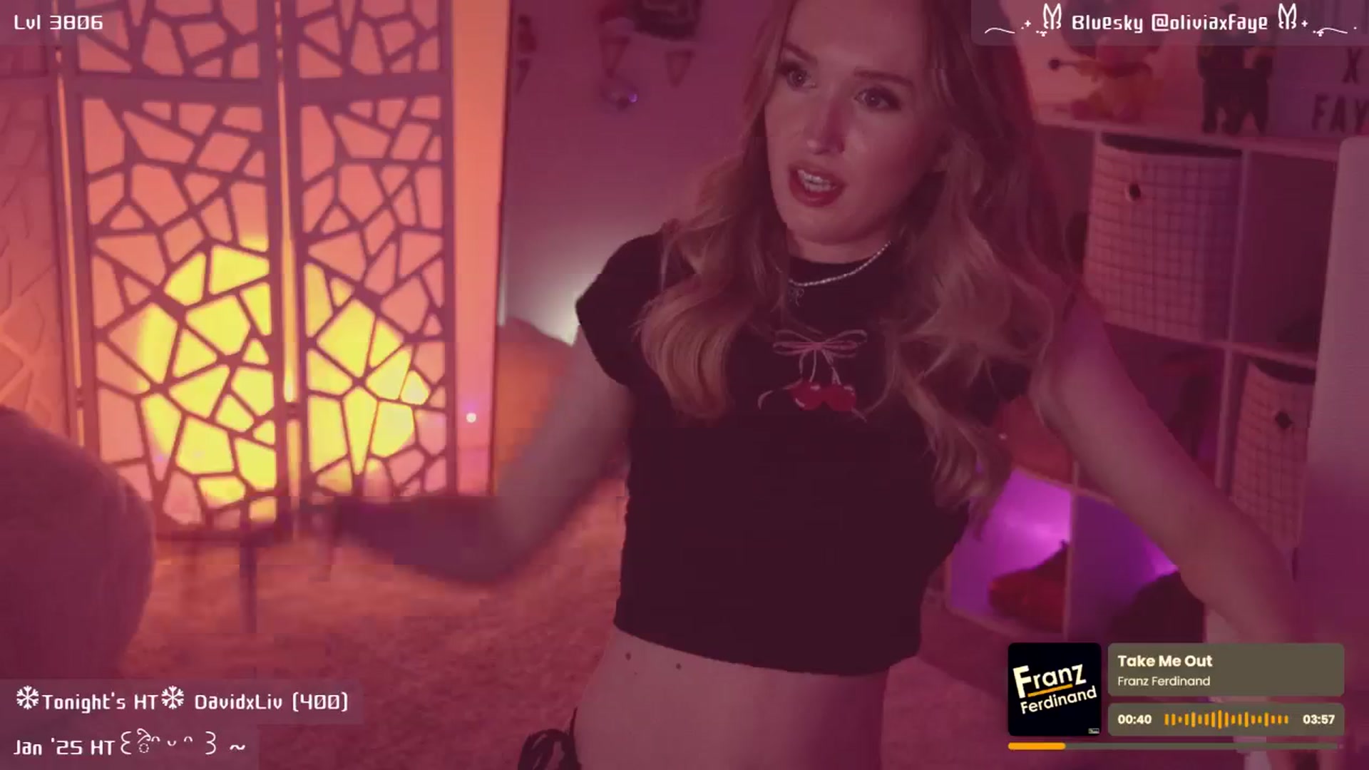 Gallery image thumbnail from OliviaxFaye's myfreecams stream on, 01/05/2025, 06:06 image 11 of 20
