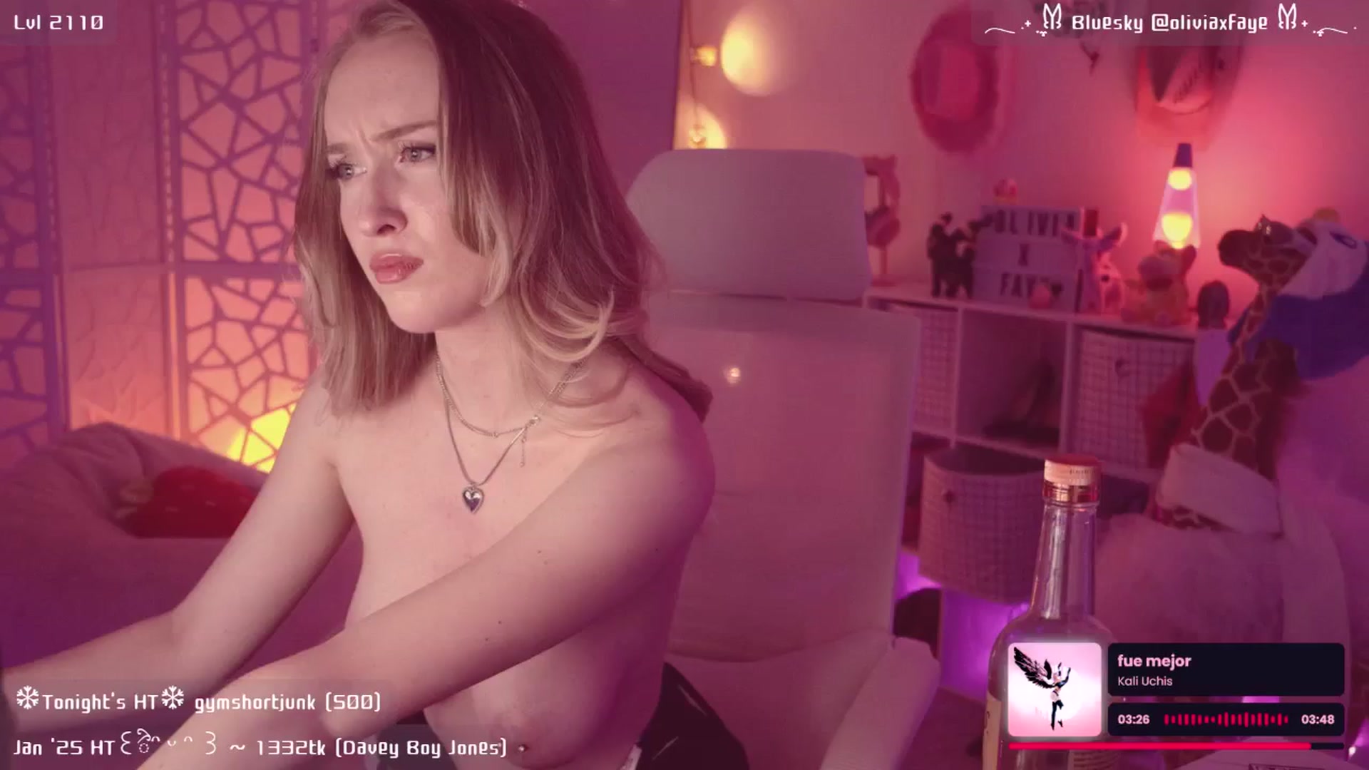 Gallery image thumbnail from OliviaxFaye's myfreecams stream on, 01/09/2025, 05:11 image 19 of 20