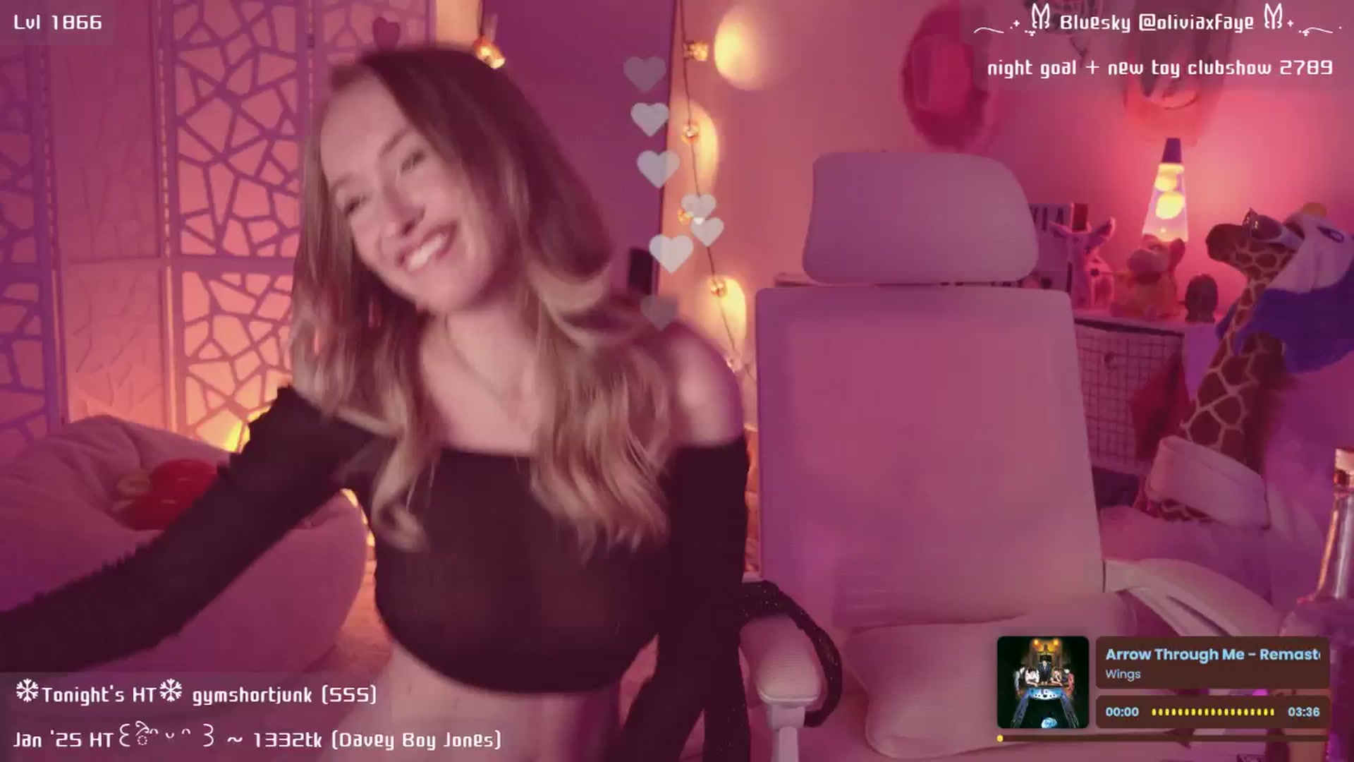 Gallery image thumbnail from OliviaxFaye's myfreecams stream on, 01/09/2025, 06:24 image 5 of 20