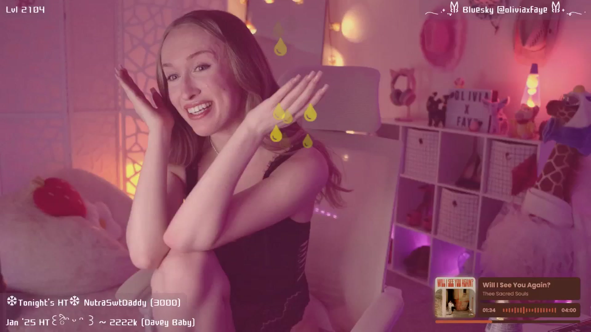 Gallery image thumbnail from OliviaxFaye's myfreecams stream on, 01/25/2025, 05:41 image 17 of 20