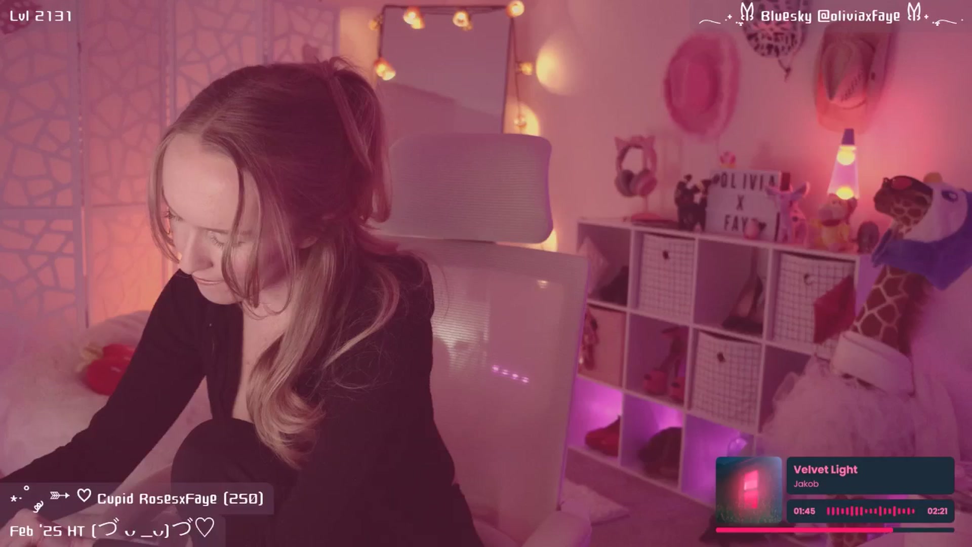 Gallery image thumbnail from OliviaxFaye's myfreecams stream on, 02/02/2025, 07:08 image 1 of 20