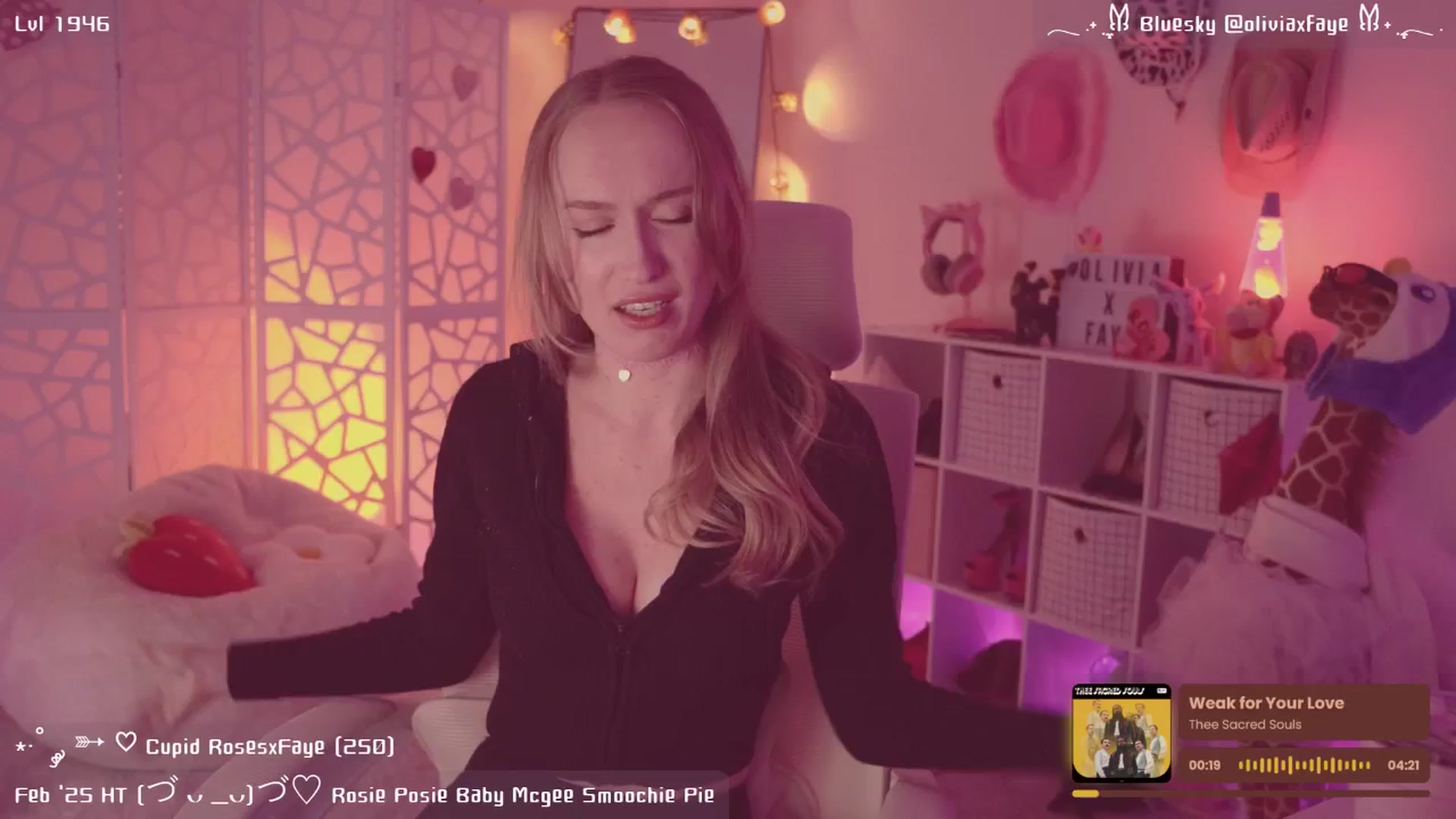 Gallery image thumbnail from OliviaxFaye's myfreecams stream on, 02/02/2025, 07:08 image 3 of 20