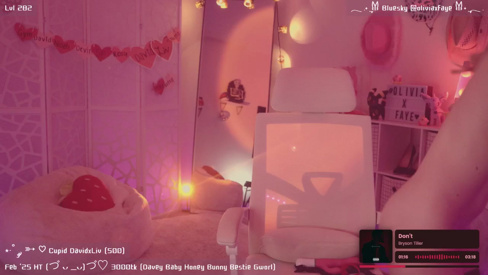 Gallery image thumbnail from OliviaxFaye's myfreecams stream on, 02/04/2025, 06:48 image 19 of 20