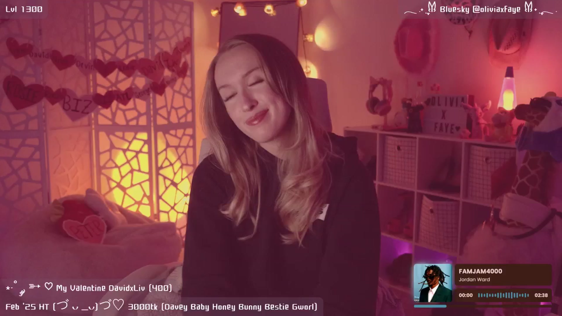 Gallery image thumbnail from OliviaxFaye's myfreecams stream on, 02/25/2025, 05:09 image 9 of 20