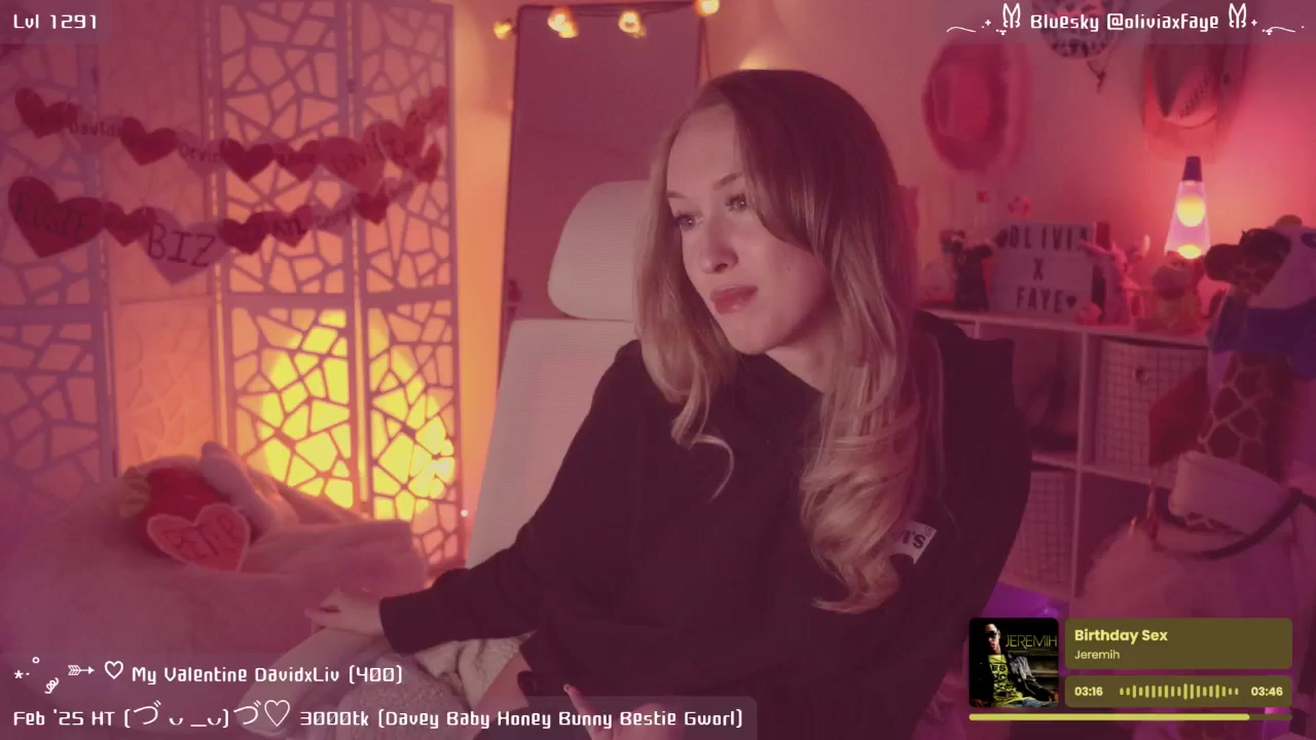 Gallery image thumbnail from OliviaxFaye's myfreecams stream on, 02/25/2025, 05:09 image 12 of 20