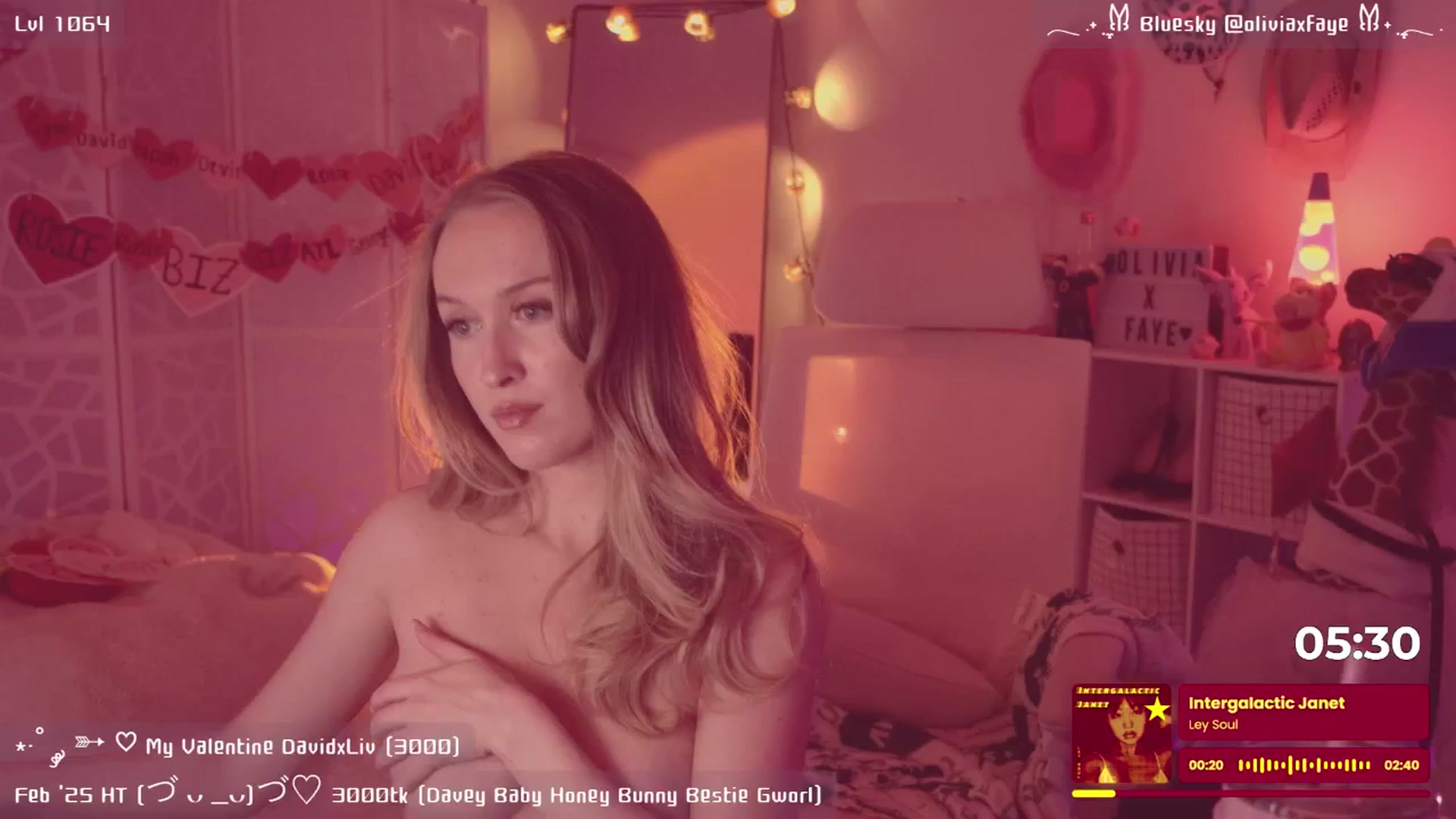 Gallery image thumbnail from OliviaxFaye's myfreecams stream on, 02/25/2025, 06:59 image 17 of 20