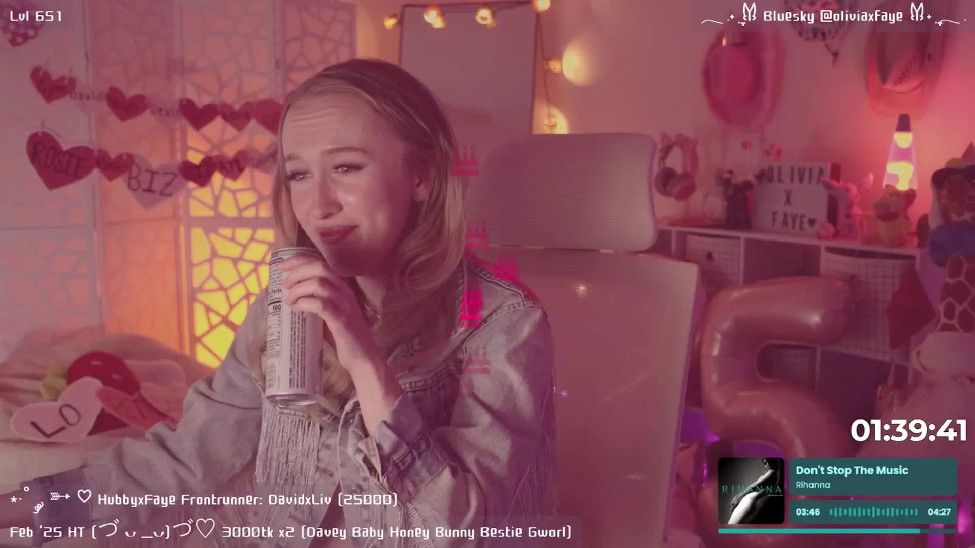 Gallery image thumbnail from OliviaxFaye's myfreecams stream on, 03/01/2025, 08:47 image 9 of 20