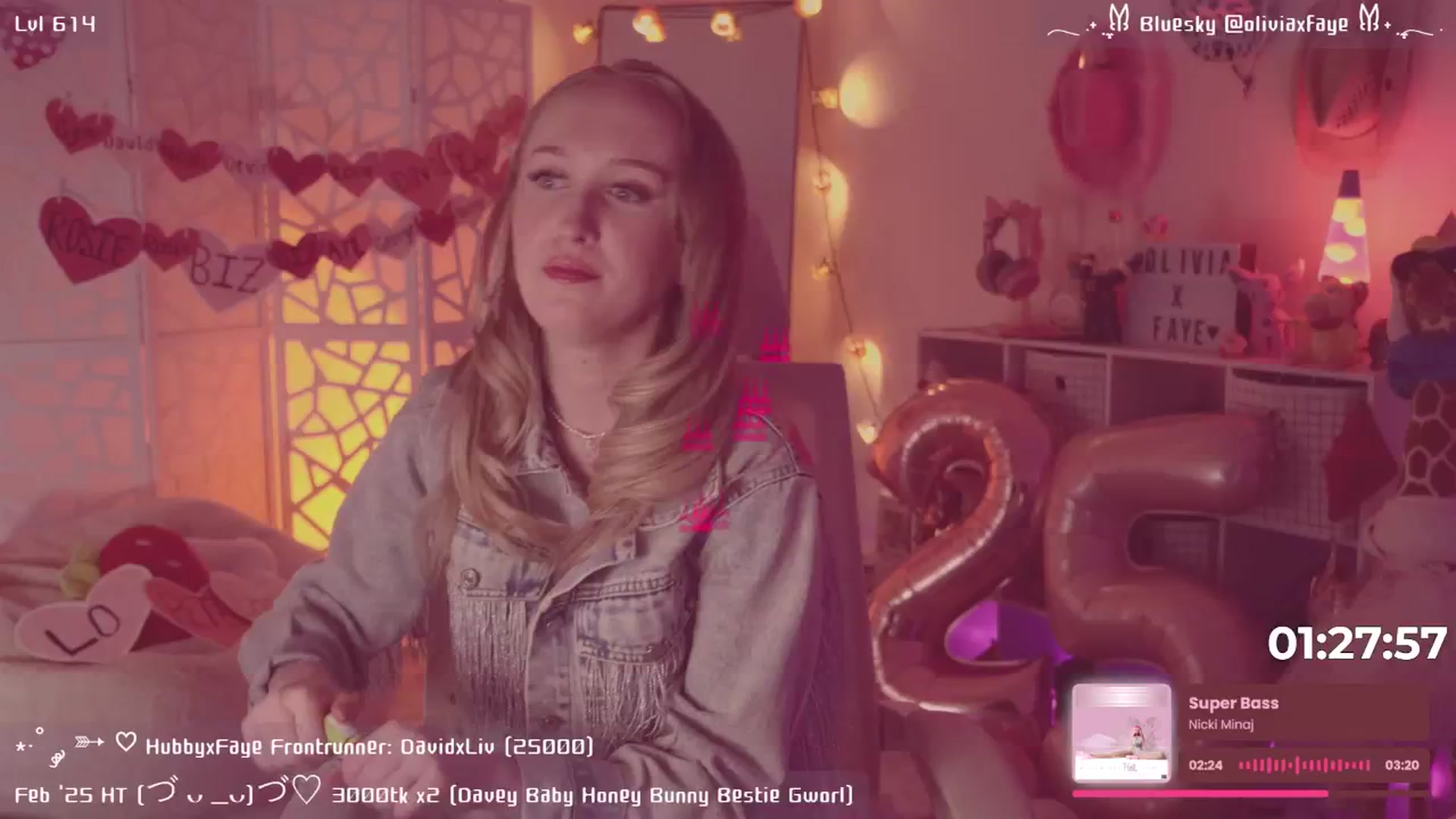 Gallery image thumbnail from OliviaxFaye's myfreecams stream on, 03/01/2025, 08:47 image 10 of 20