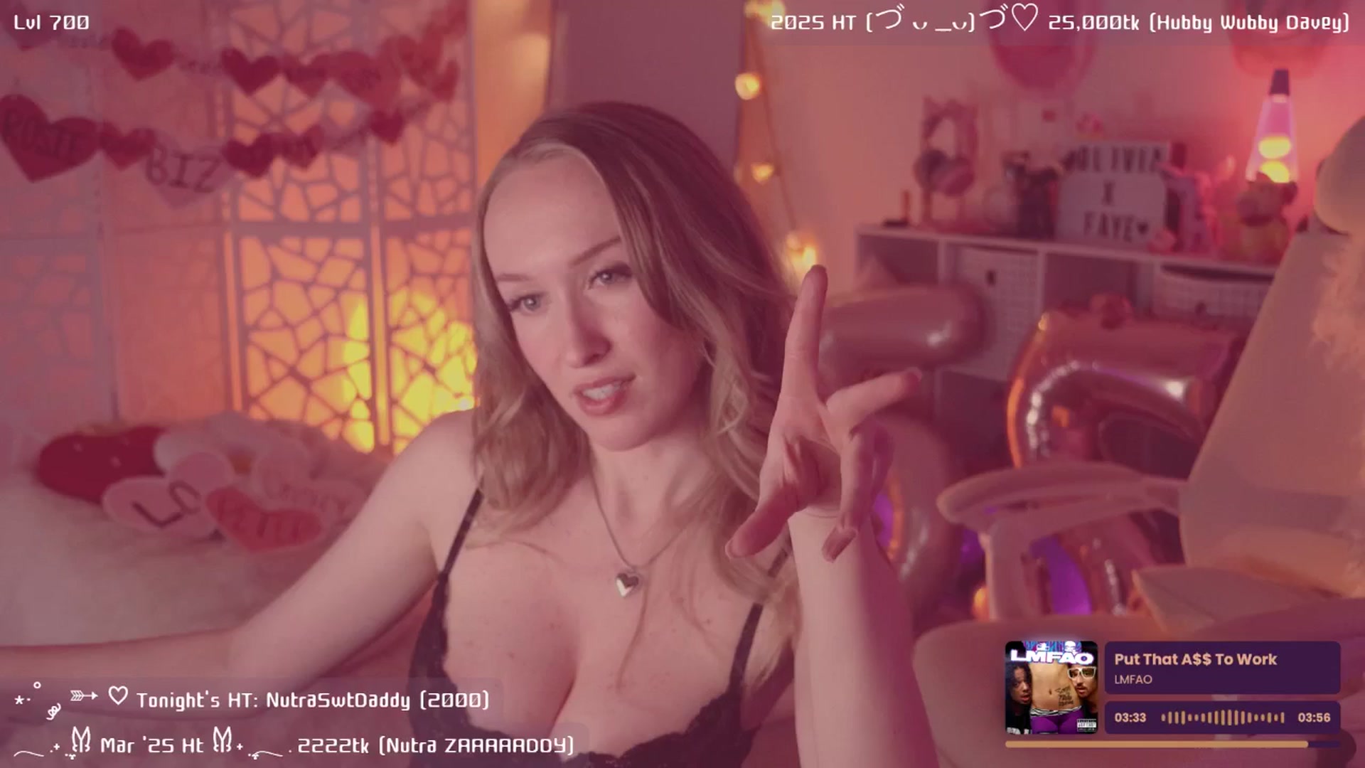Gallery image thumbnail from OliviaxFaye's myfreecams stream on, 03/08/2025, 07:04 image 10 of 20