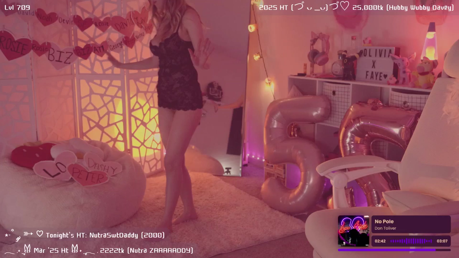 Gallery image thumbnail from OliviaxFaye's myfreecams stream on, 03/08/2025, 07:04 image 9 of 20