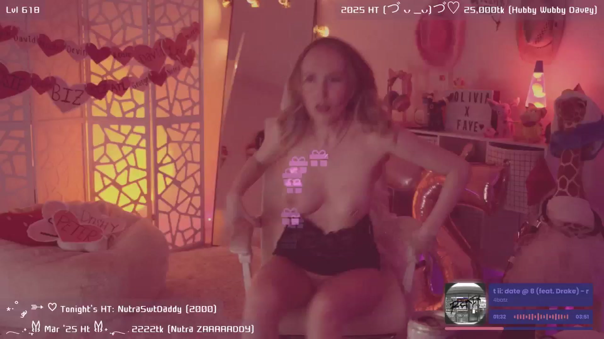 Gallery image thumbnail from OliviaxFaye's myfreecams stream on, 03/08/2025, 07:04 image 16 of 20