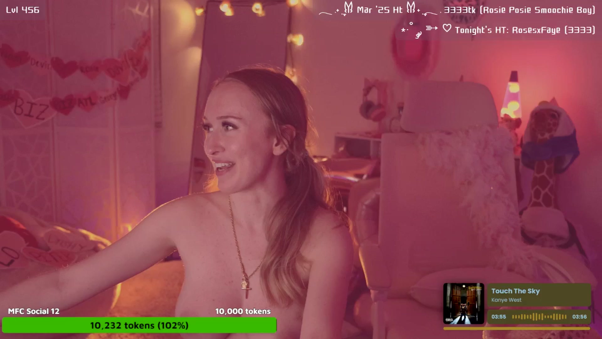 Gallery image thumbnail from OliviaxFaye's myfreecams stream on, 03/12/2025, 04:41 image 17 of 20