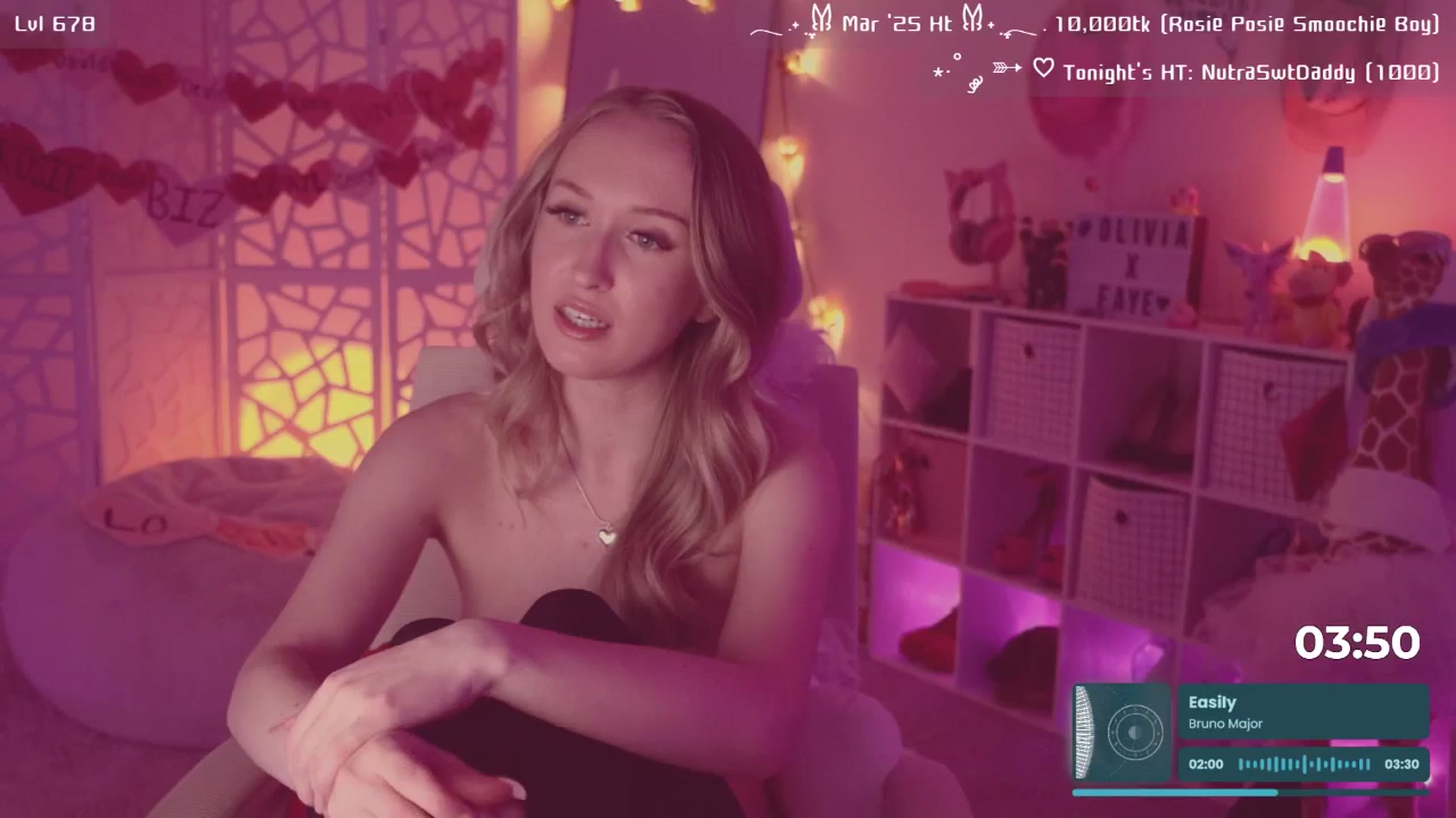Gallery image thumbnail from OliviaxFaye's myfreecams stream on, 04/01/2025, 04:38 image 13 of 20