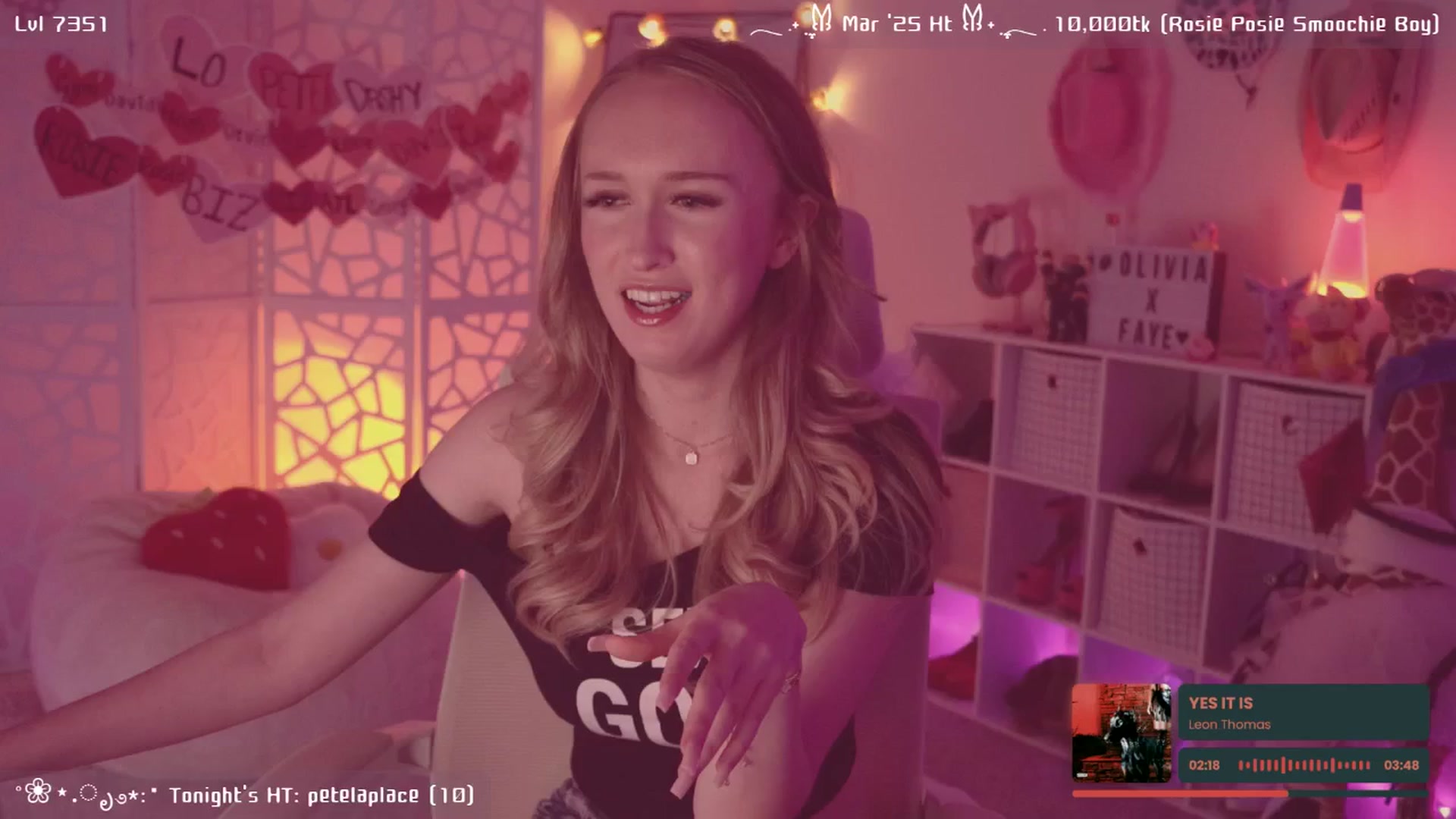 Gallery image thumbnail from OliviaxFaye's myfreecams stream on, 04/08/2025, 04:30 image 3 of 20