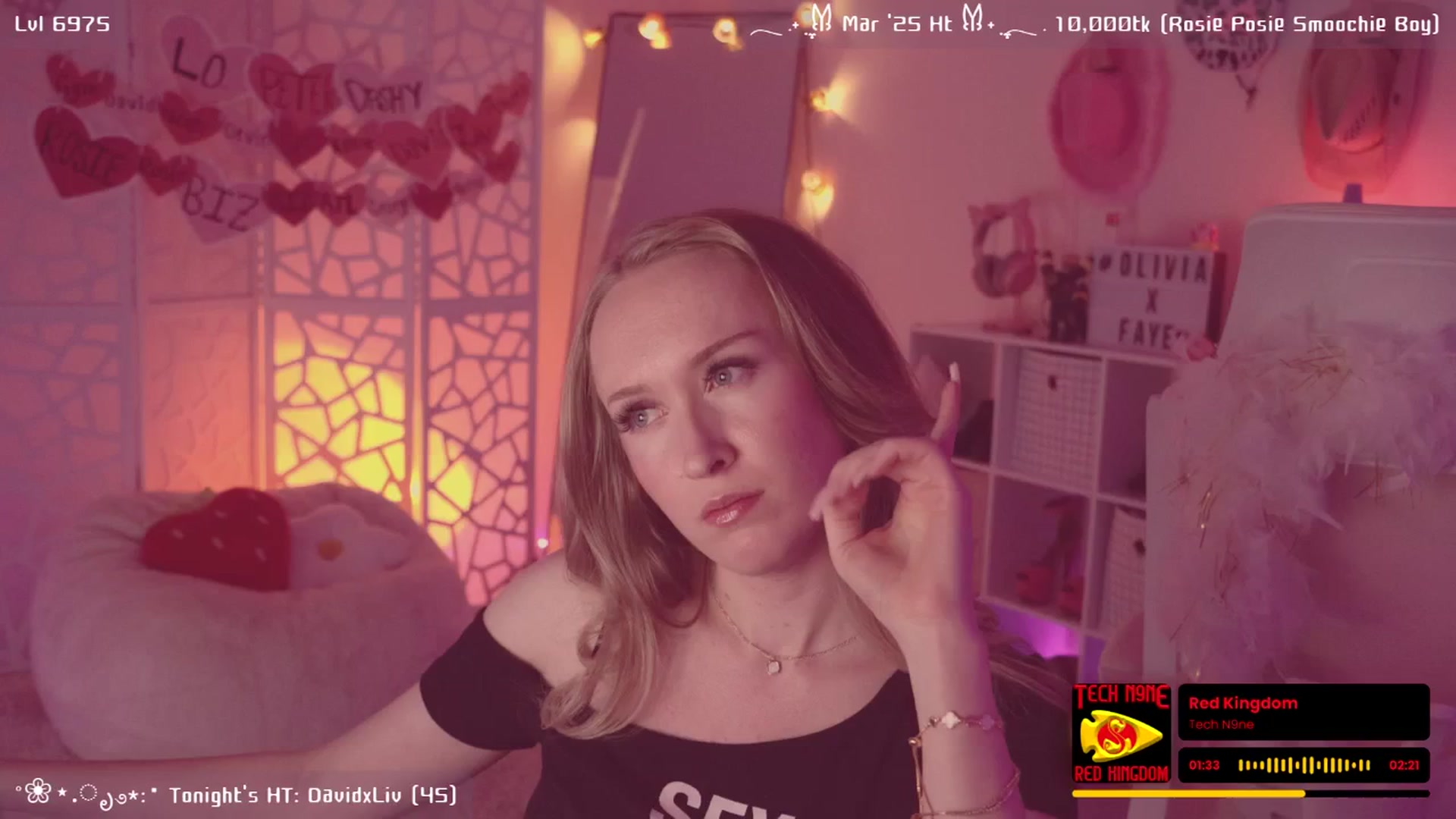 Gallery image thumbnail from OliviaxFaye's myfreecams stream on, 04/08/2025, 04:30 image 7 of 20