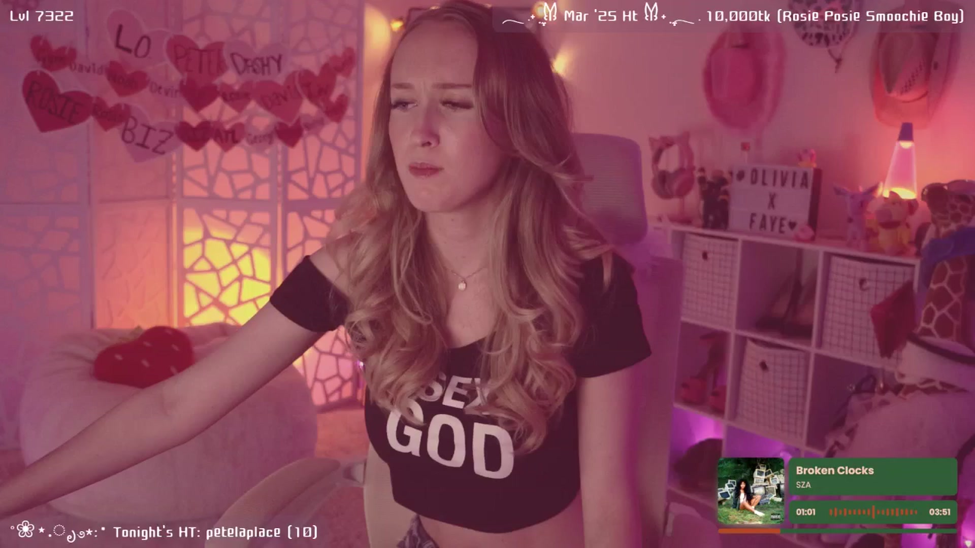 Gallery image thumbnail from OliviaxFaye's myfreecams stream on, 04/08/2025, 04:30 image 6 of 20