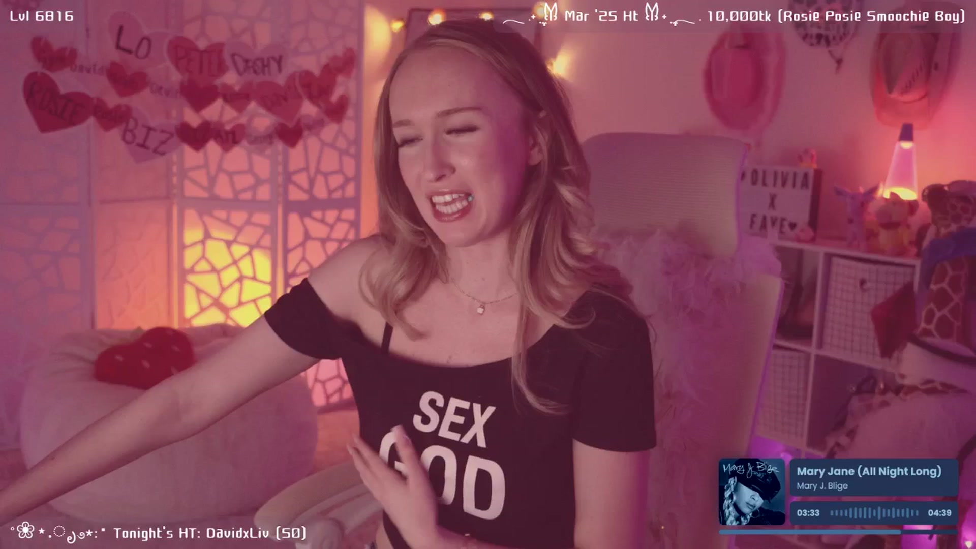 Gallery image thumbnail from OliviaxFaye's myfreecams stream on, 04/08/2025, 04:30 image 8 of 20