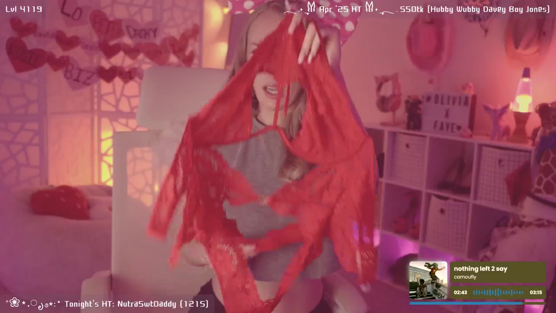 Gallery image thumbnail from OliviaxFaye's myfreecams stream on, 04/10/2025, 03:40 image 13 of 20