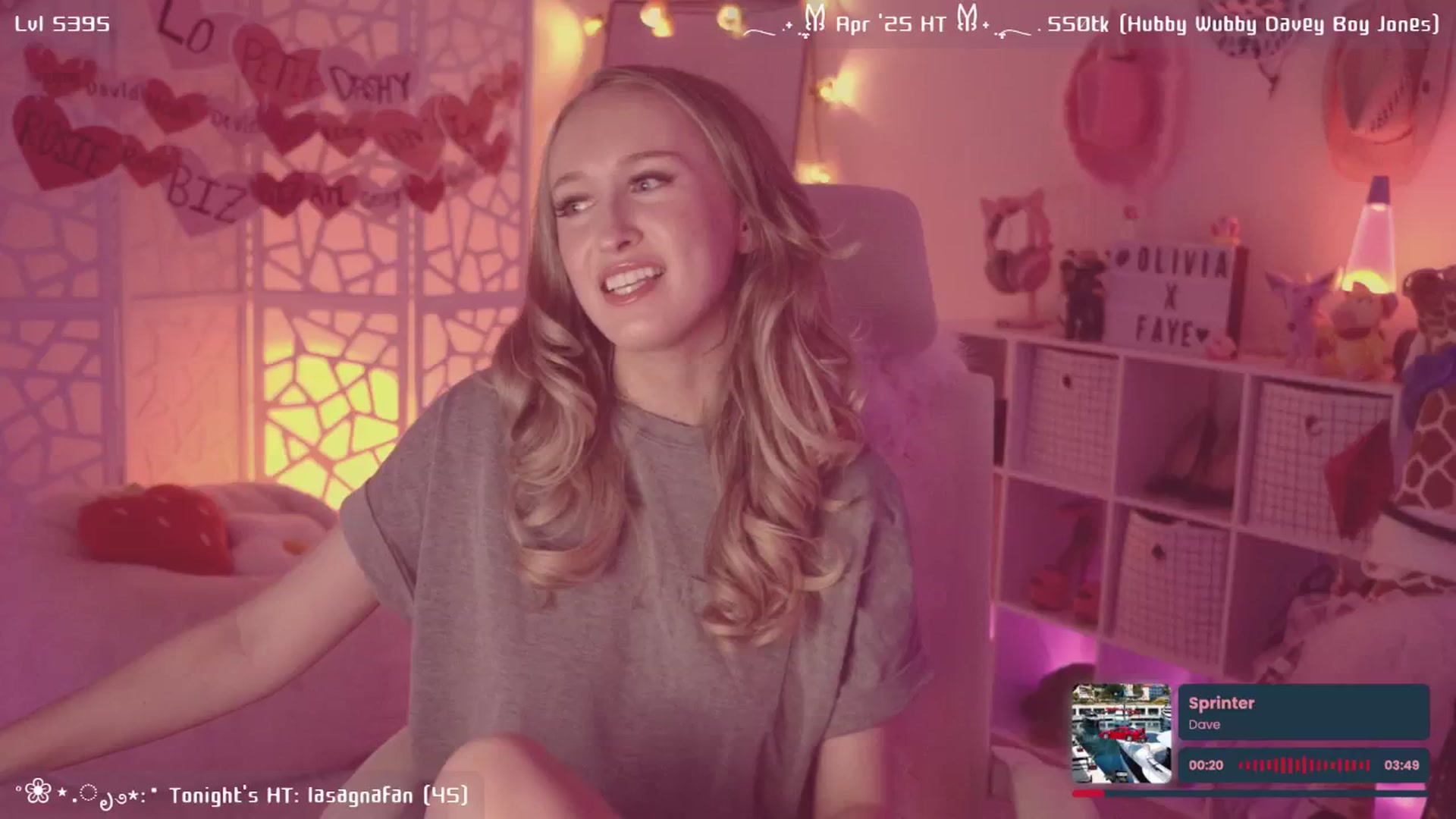 Gallery image thumbnail from OliviaxFaye's myfreecams stream on, 04/10/2025, 03:40 image 2 of 20